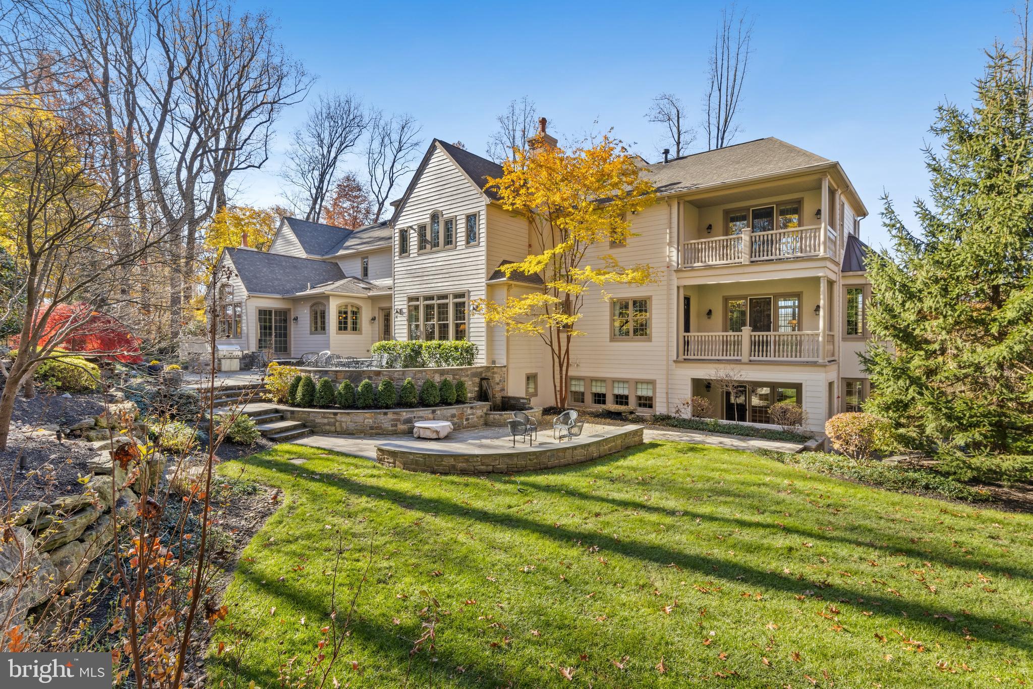 RADCLIFF MANOR - Residential