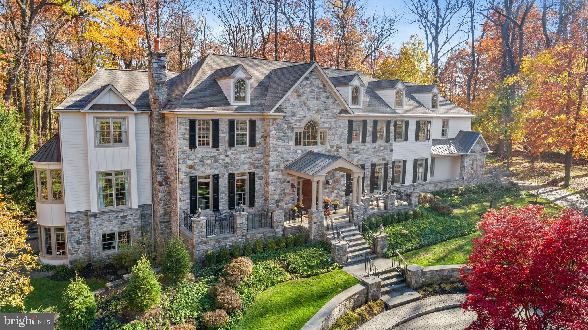 RADCLIFF MANOR - Residential