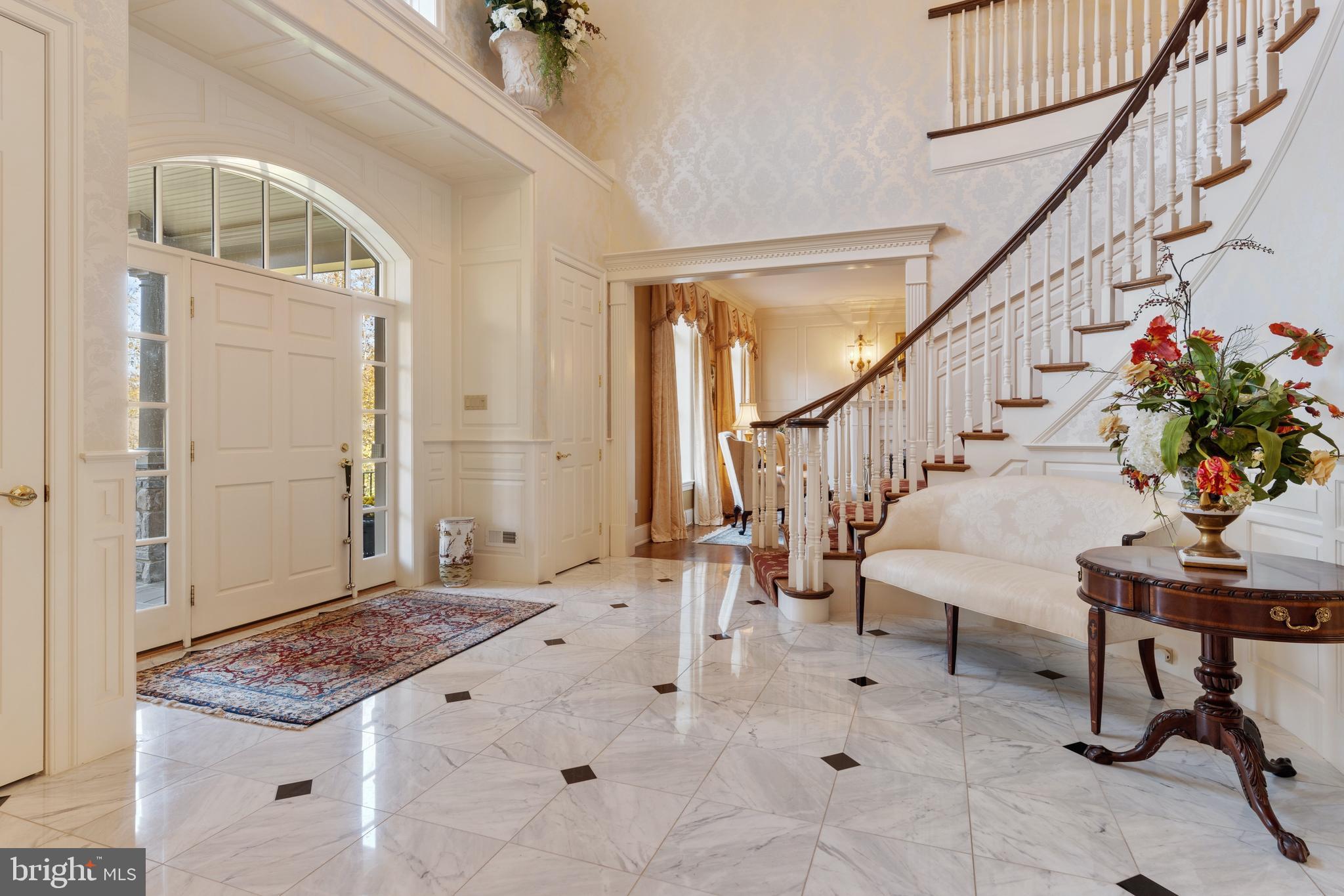 RADCLIFF MANOR - Residential