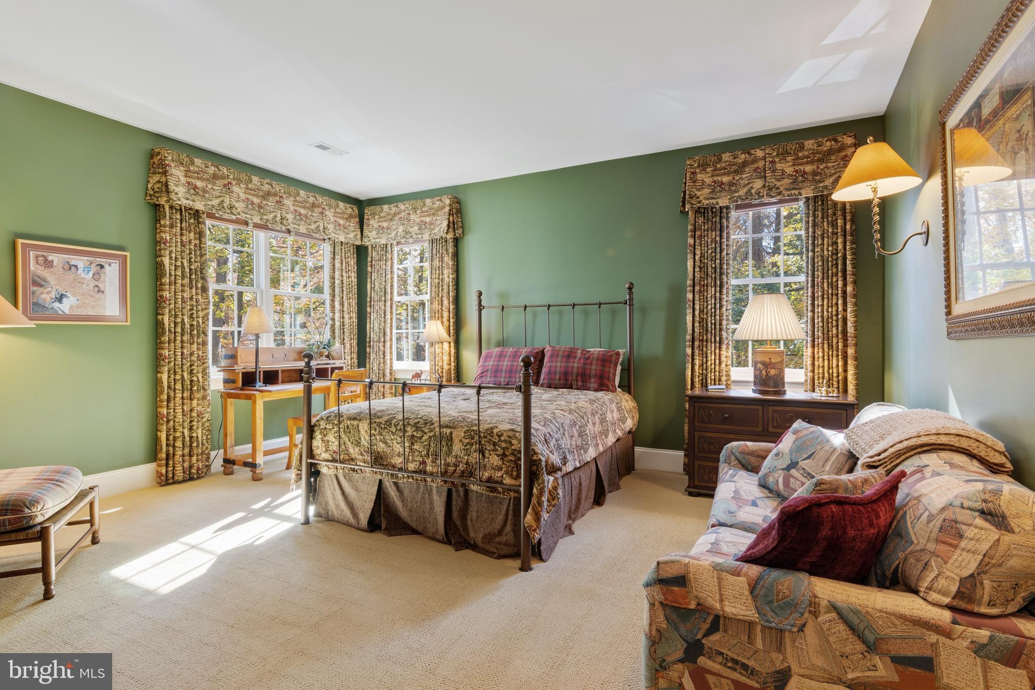 RADCLIFF MANOR - Residential