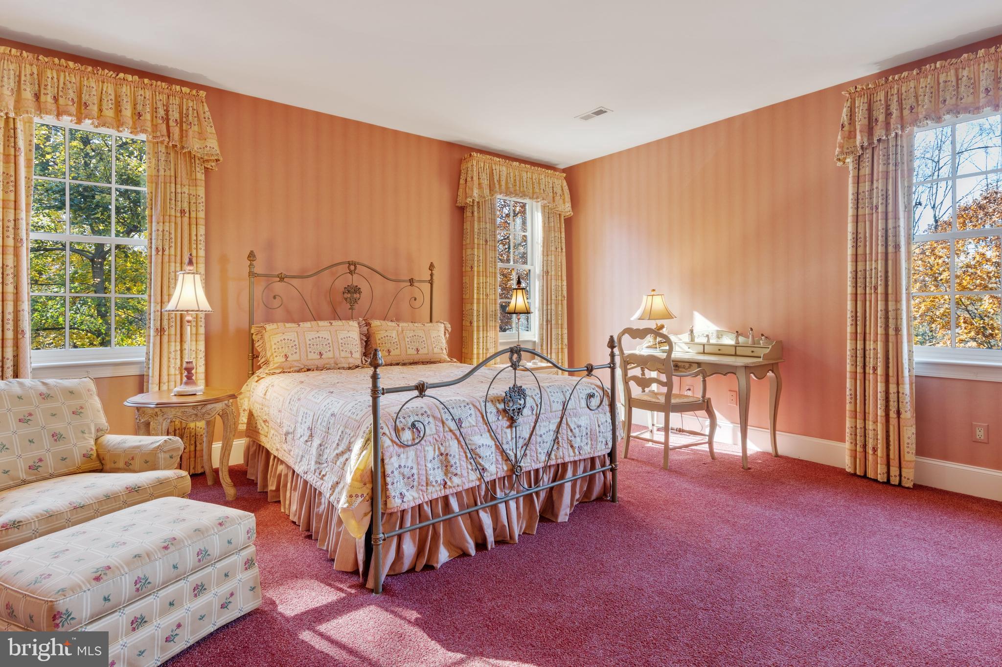 RADCLIFF MANOR - Residential