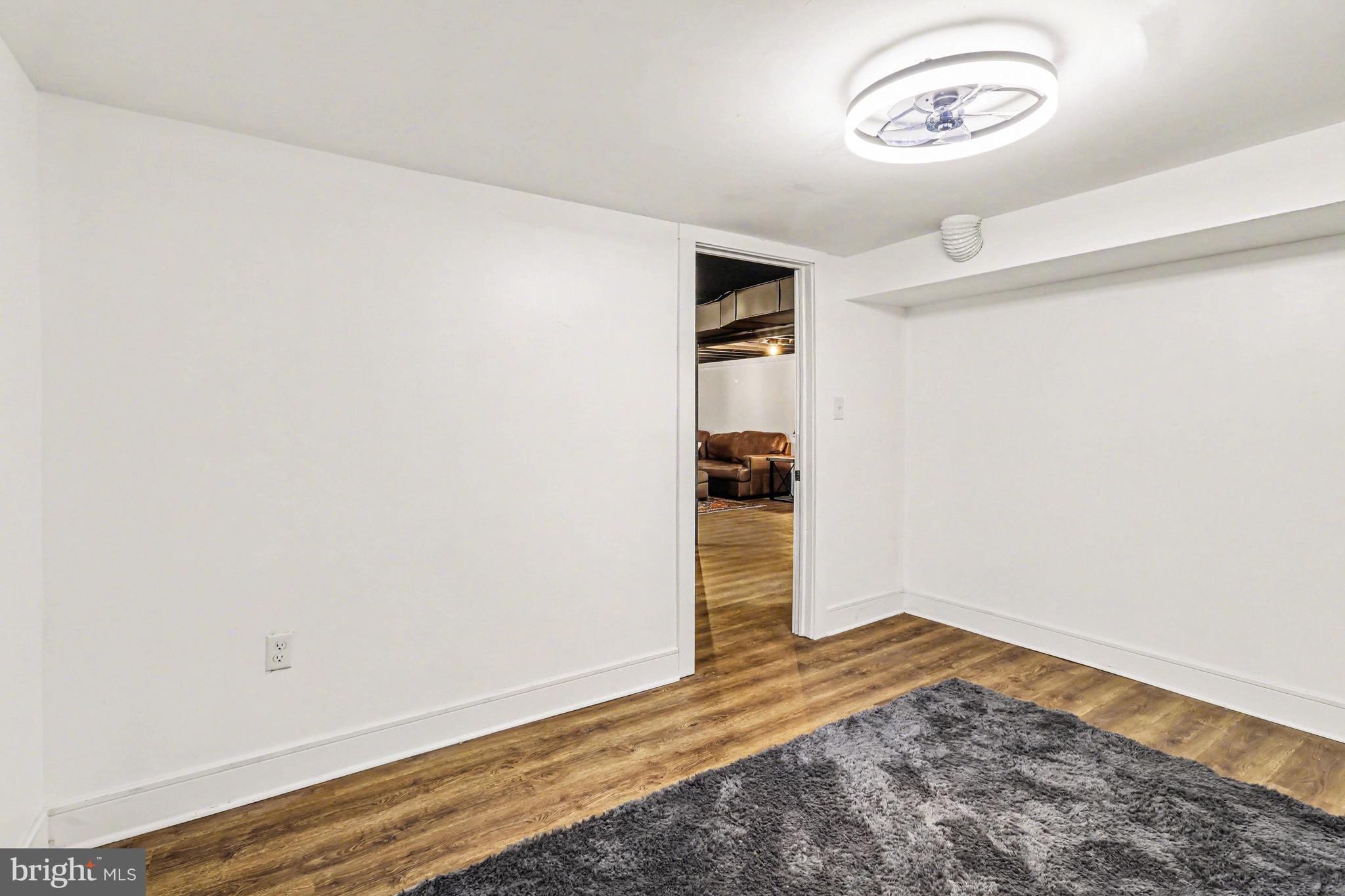 NESHAMINY FALLS - Residential