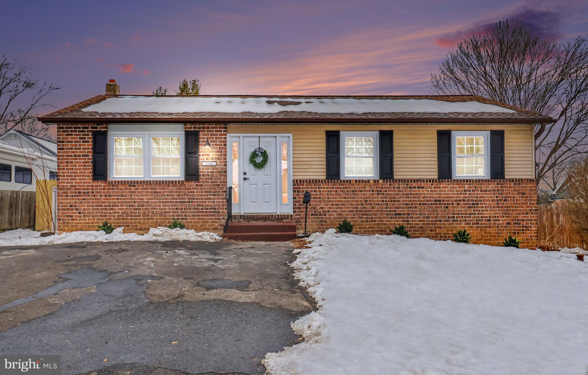 NESHAMINY FALLS - Residential