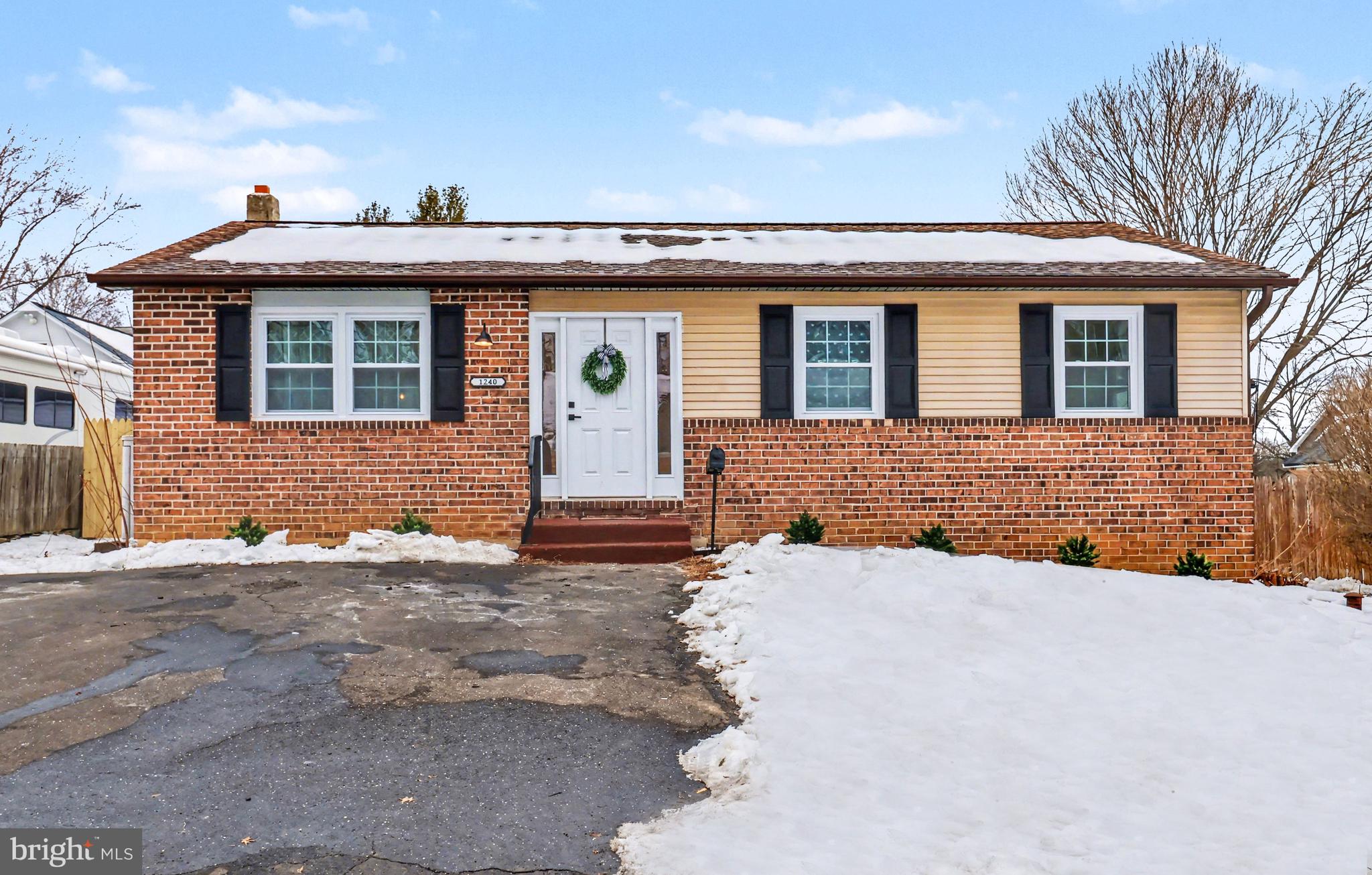 NESHAMINY FALLS - Residential