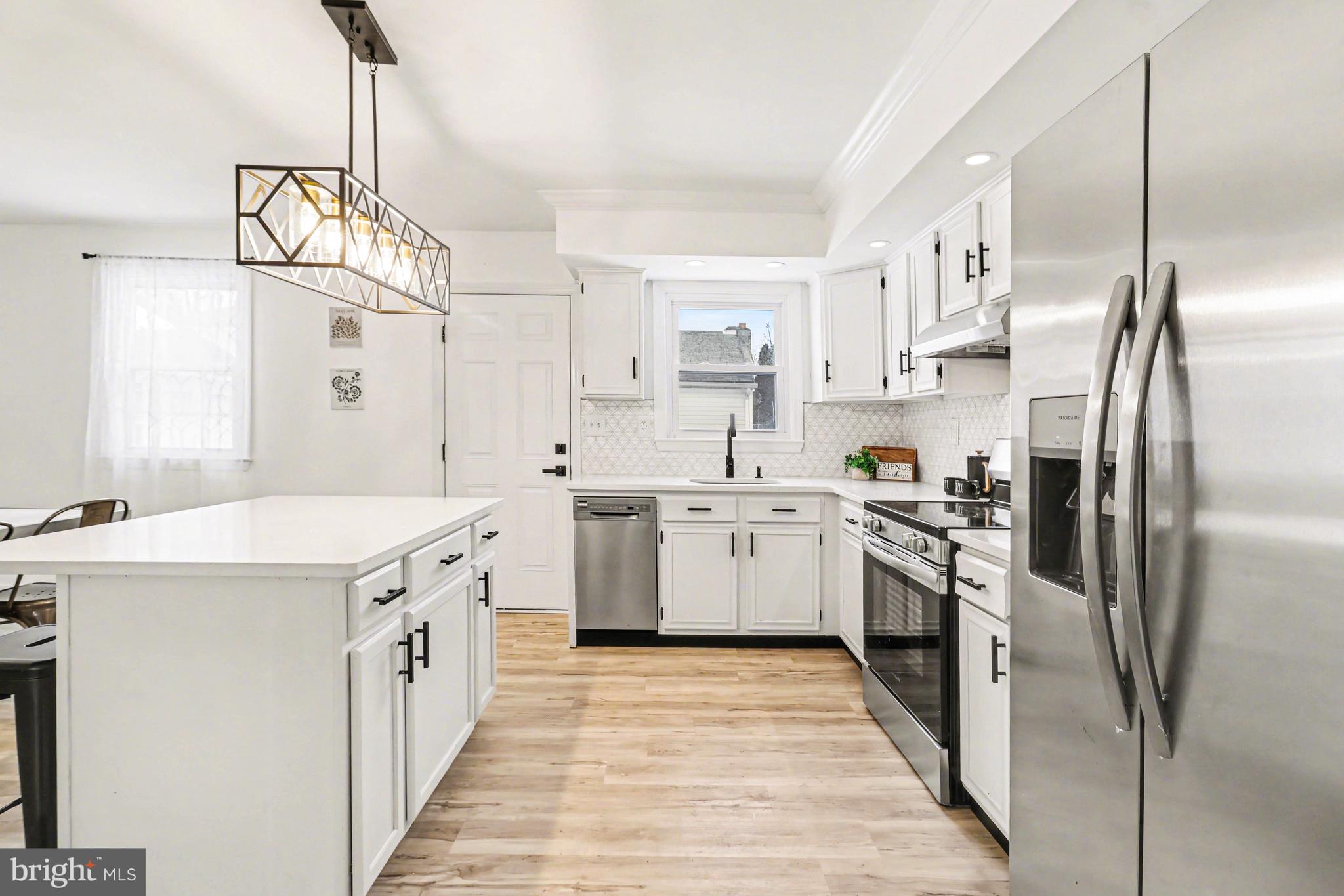 NESHAMINY FALLS - Residential