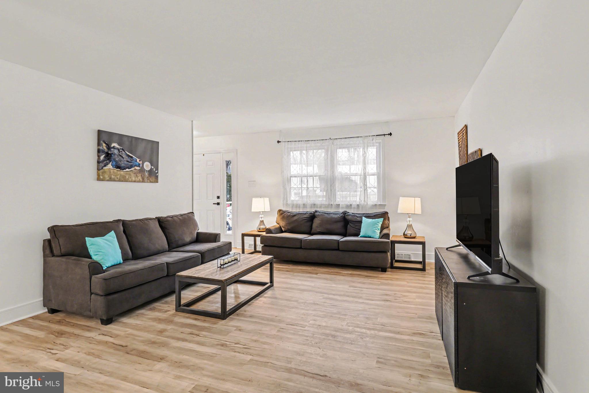 NESHAMINY FALLS - Residential