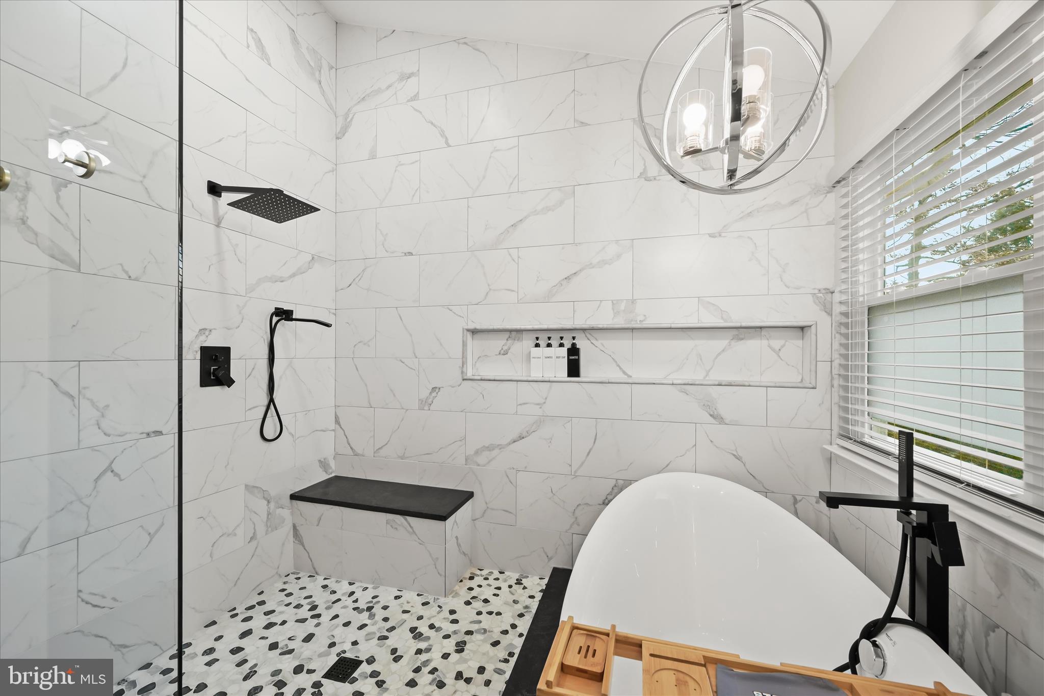 DISNEY ESTATES - Residential