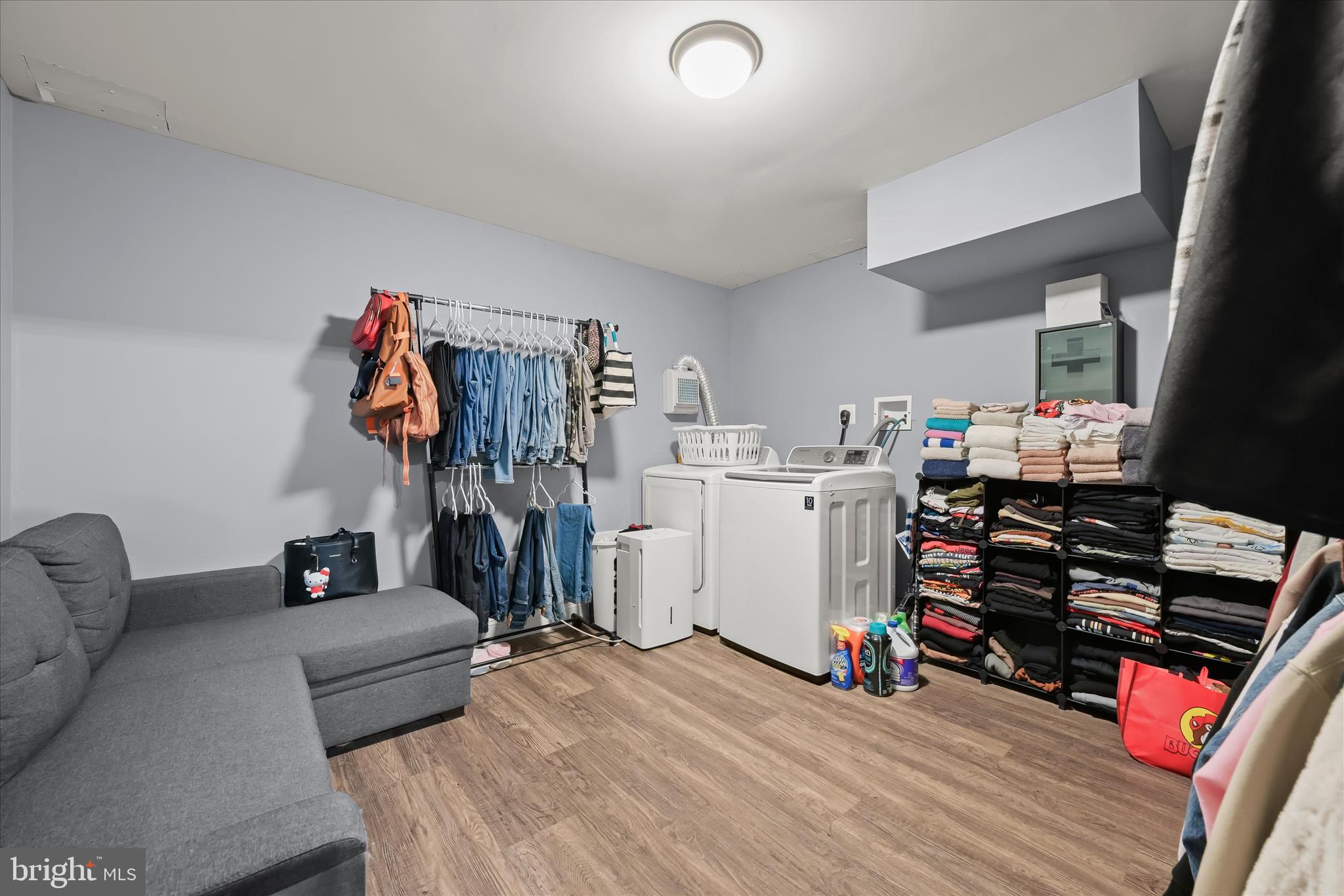 DISNEY ESTATES - Residential