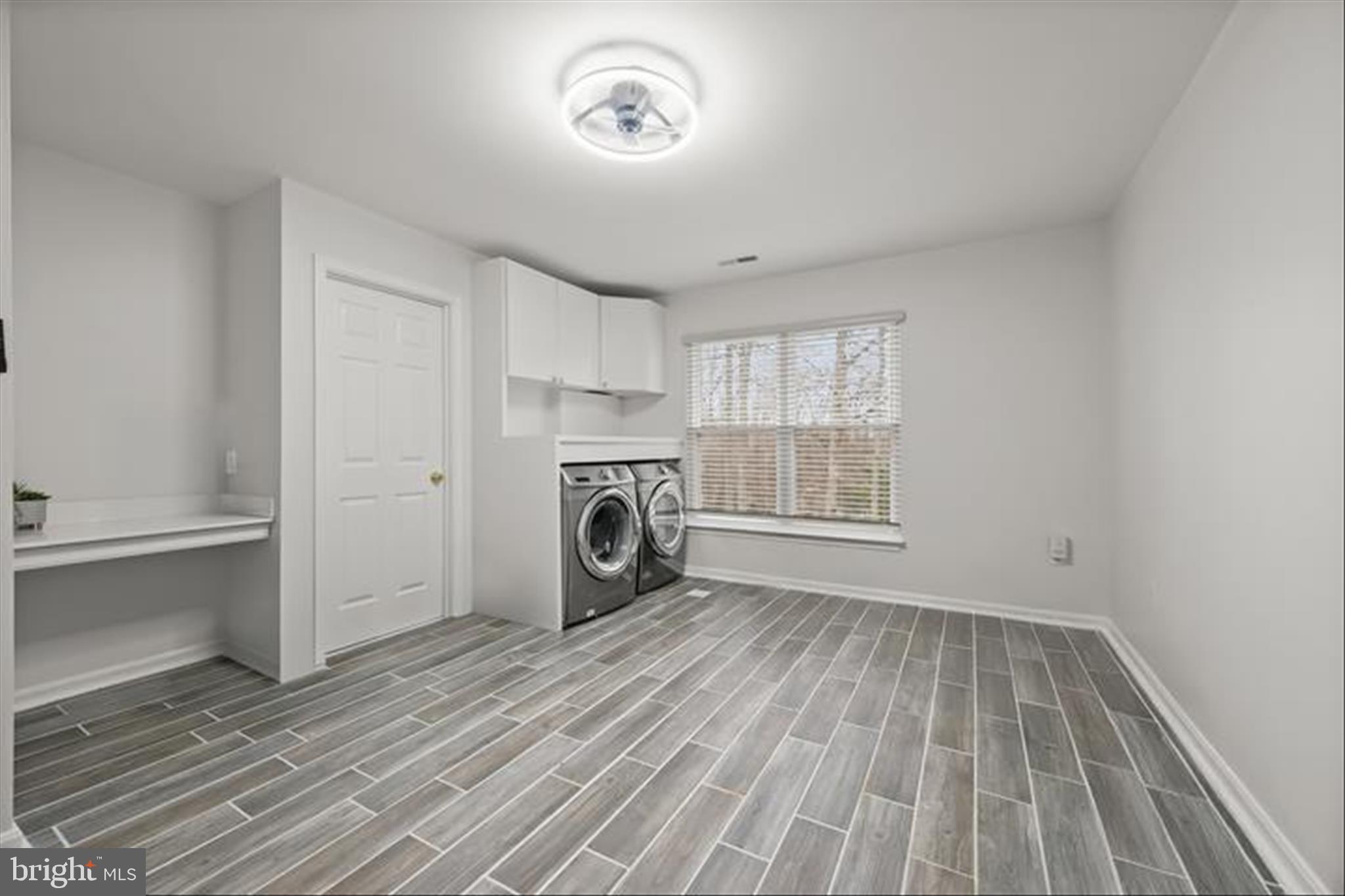 DISNEY ESTATES - Residential