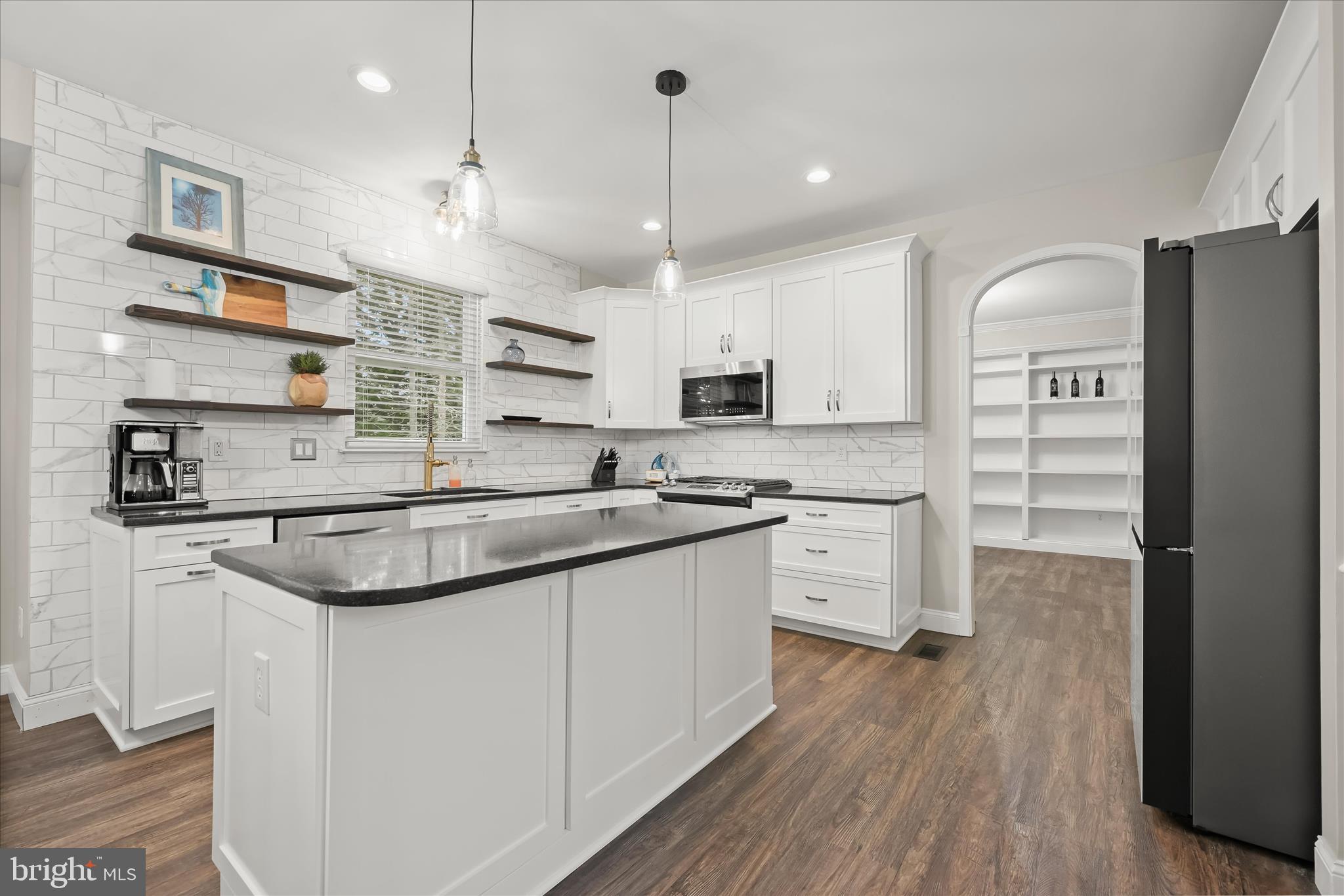 DISNEY ESTATES - Residential