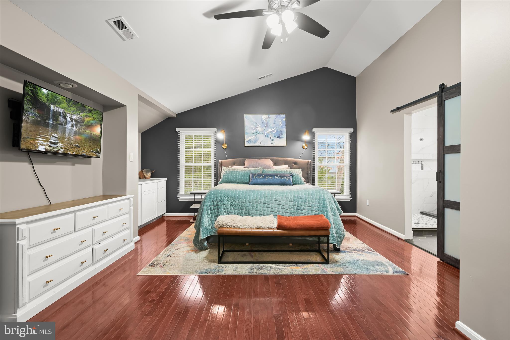 DISNEY ESTATES - Residential