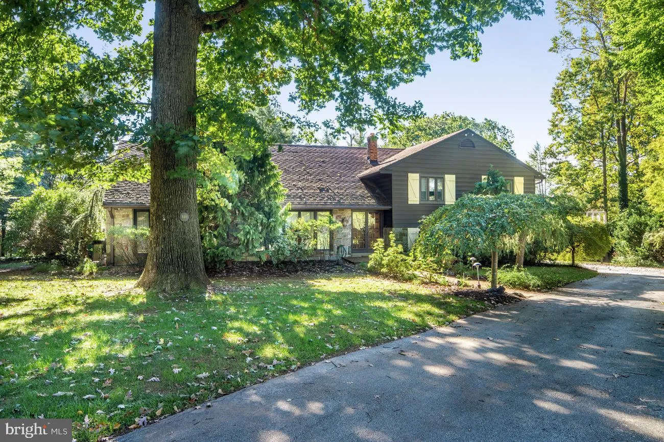 448 Ballytore Road, Wynnewood, PA 19096