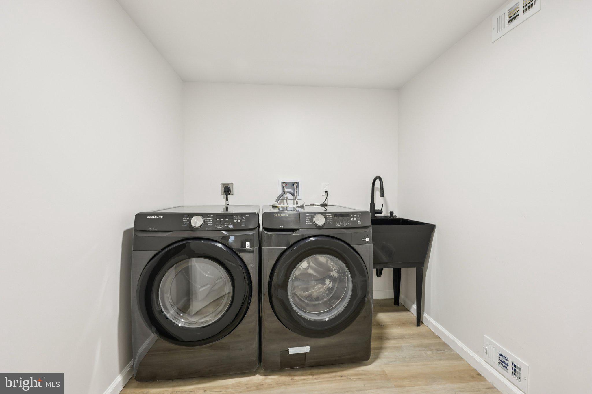 BIRCHWOOD CITY - Residential