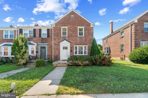 Townhouse For Sale - 30 Shady Nook Ave<br/> Baltimore County, BALTIMORE, MD 21228