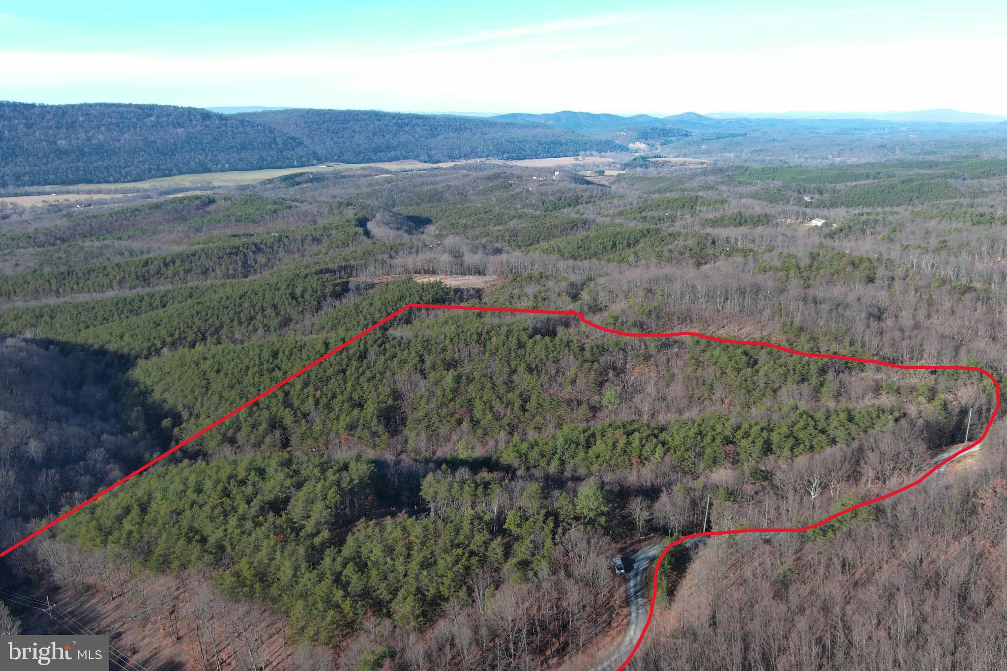 THE WOODLANDS - Land