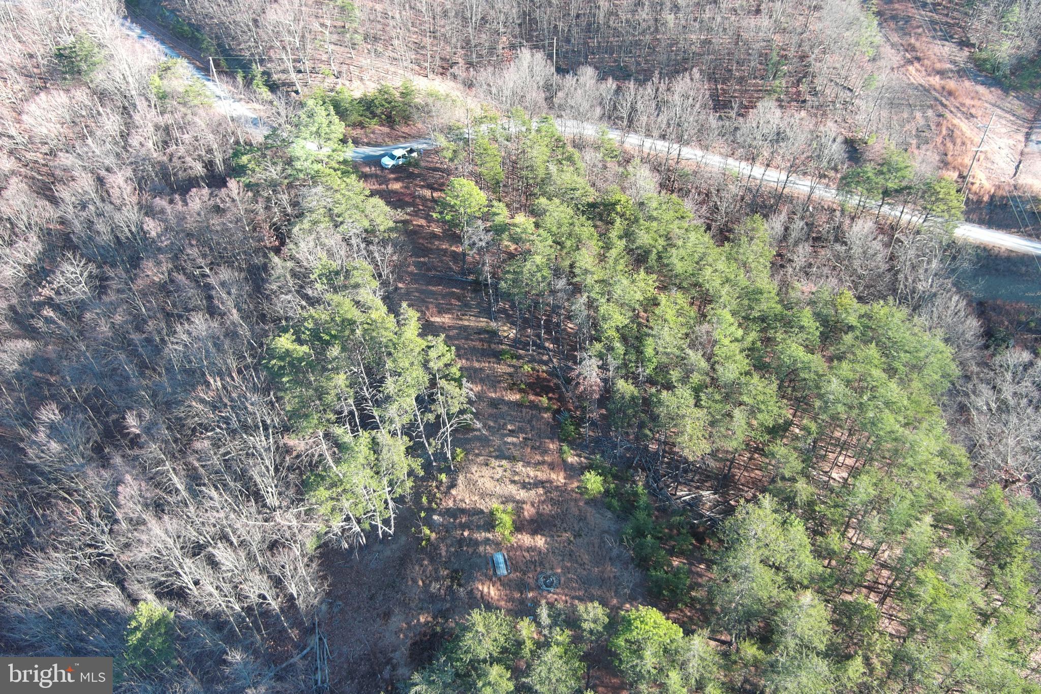 THE WOODLANDS - Land