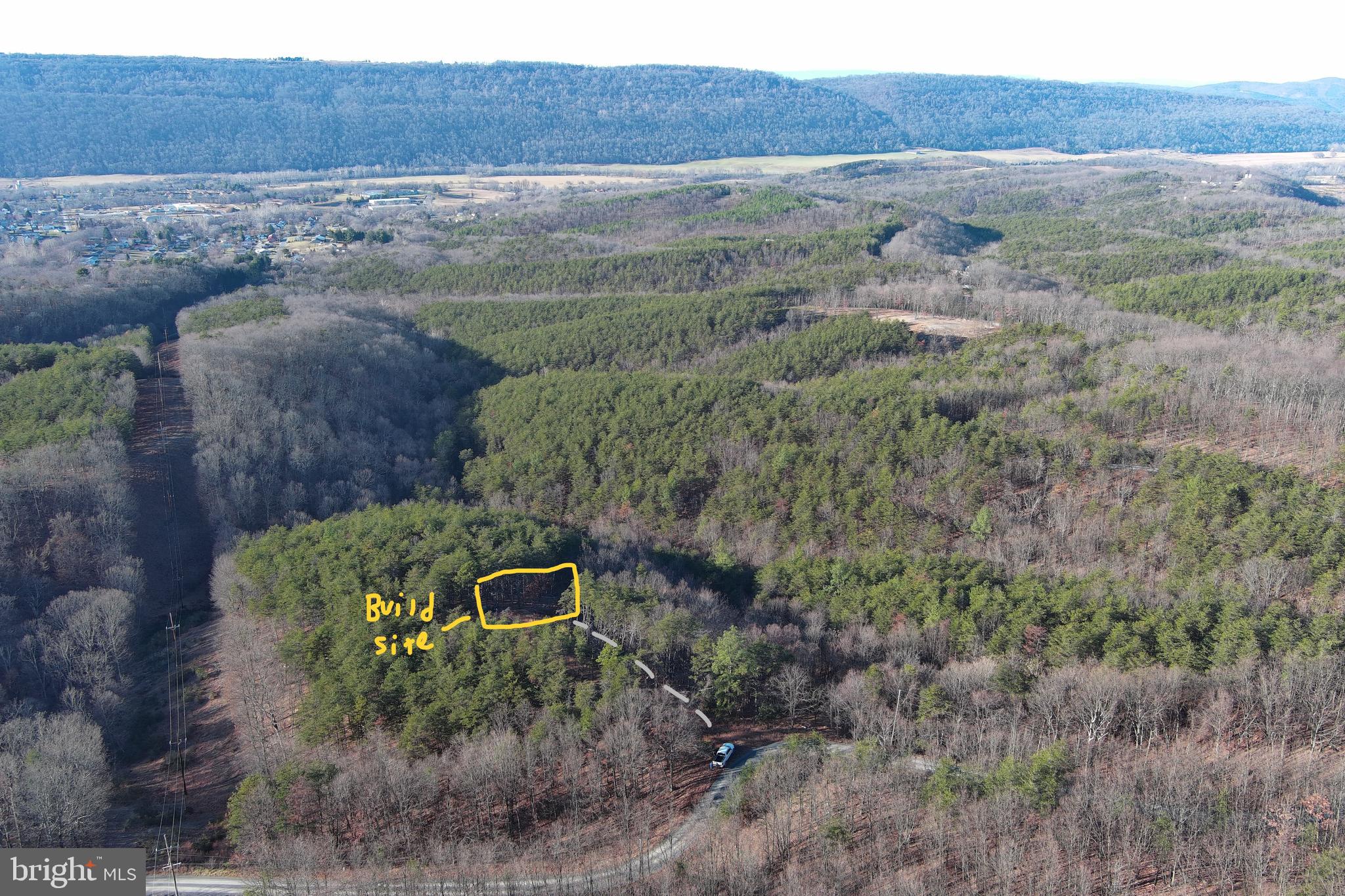 THE WOODLANDS - Land