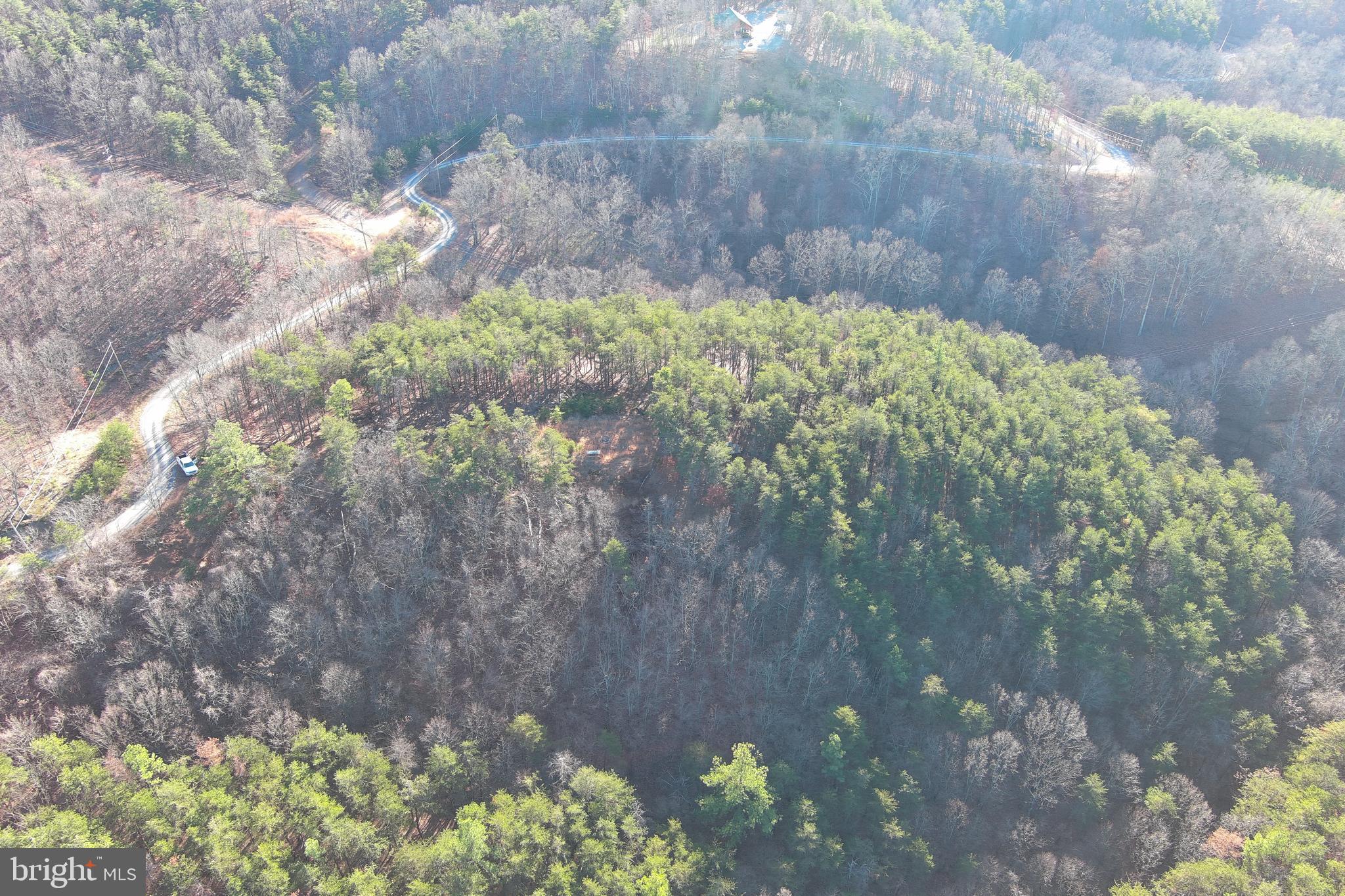 THE WOODLANDS - Land