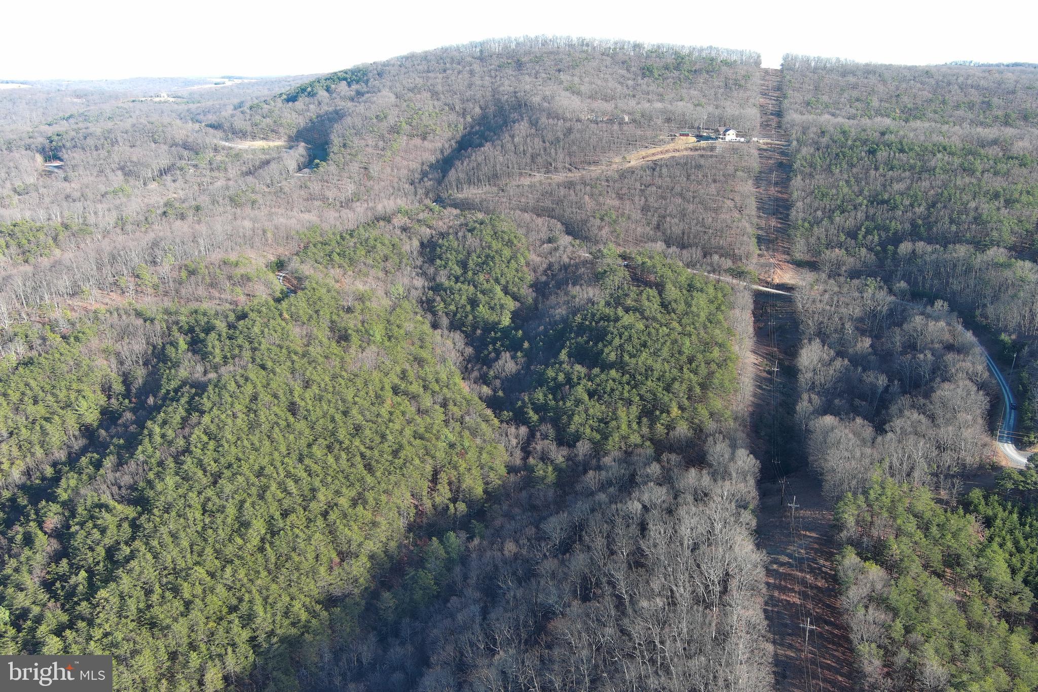 THE WOODLANDS - Land