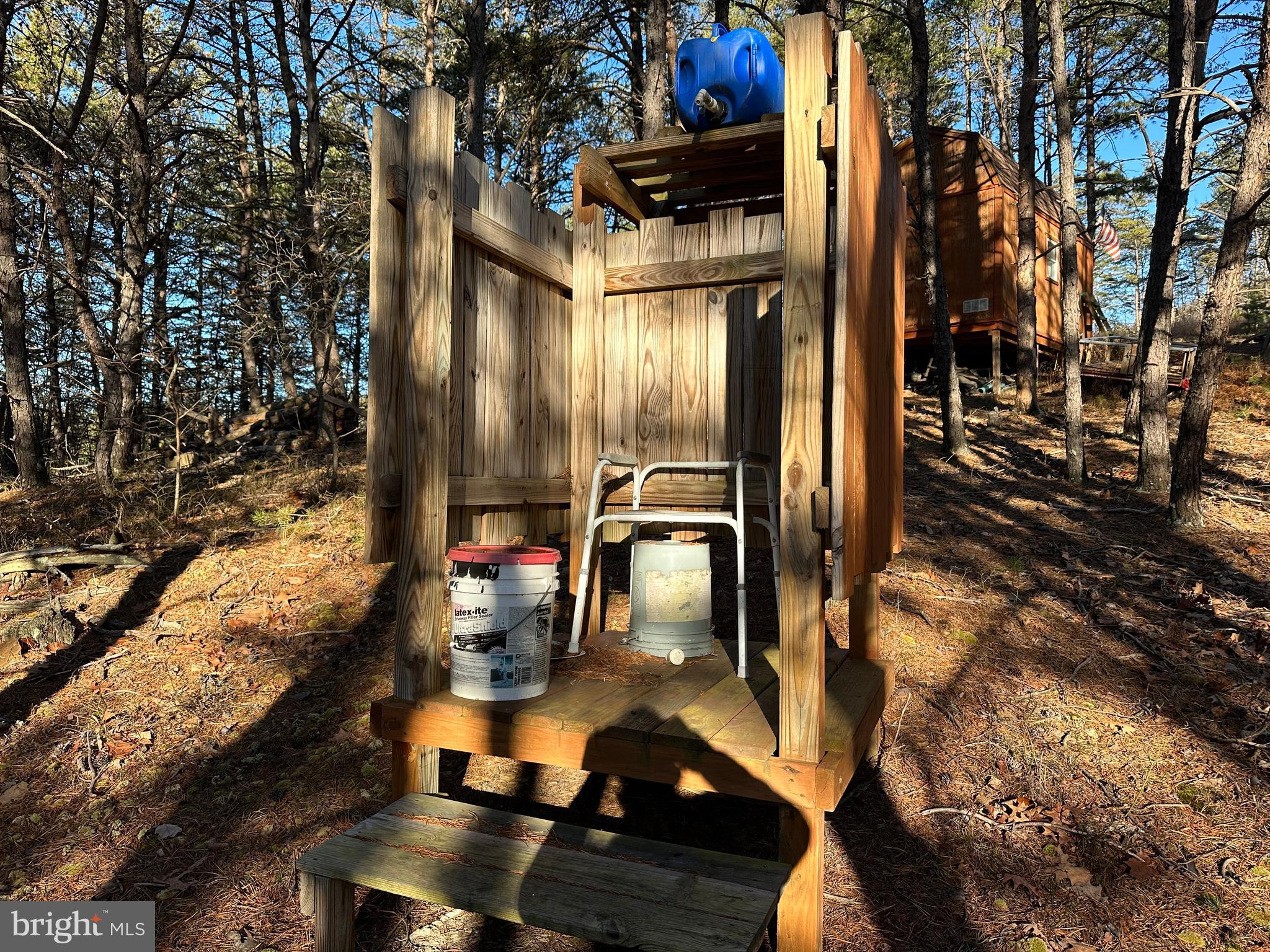 THE WOODLANDS - Land