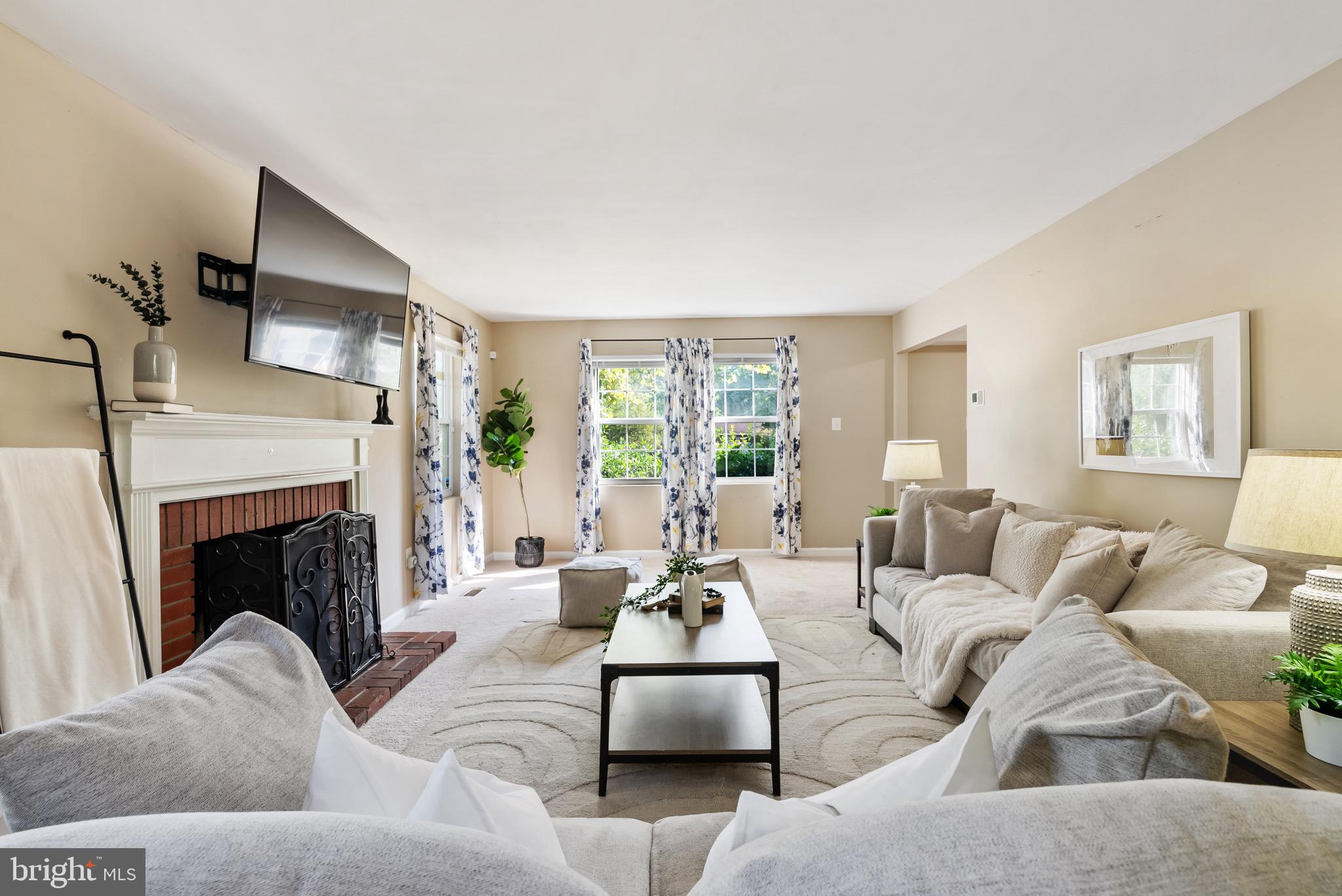 POINTER RIDGE AT COLLINGTON - Residential