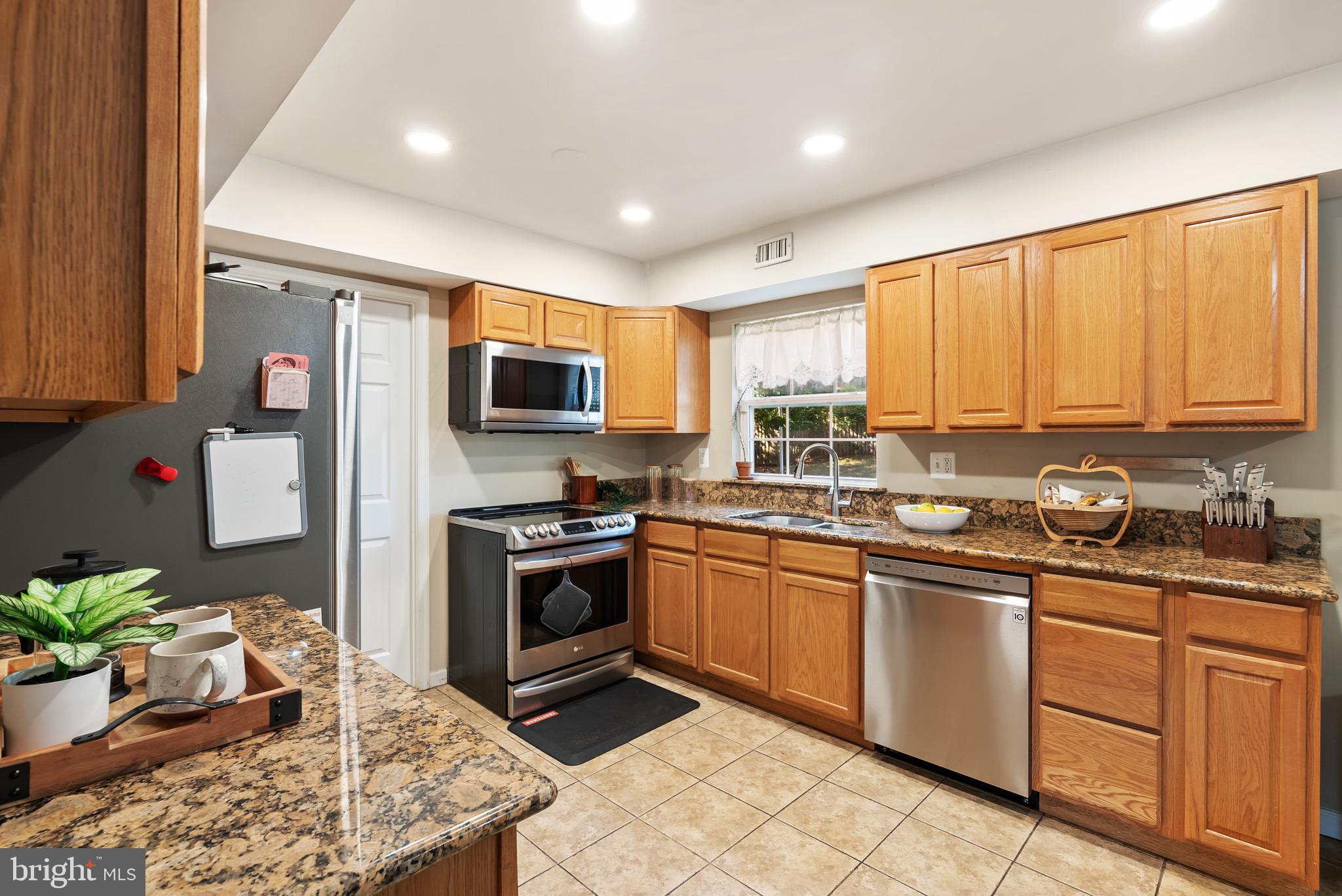 POINTER RIDGE AT COLLINGTON - Residential