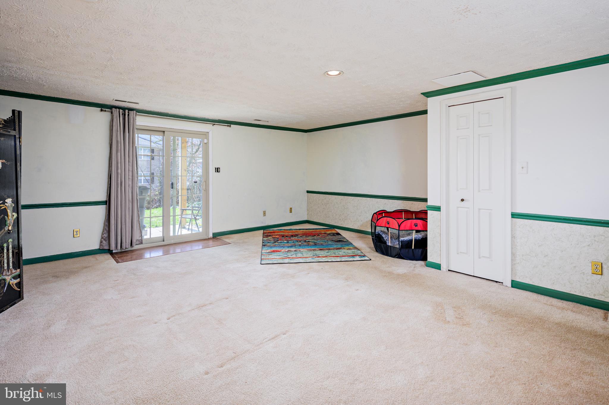 CARRIAGE WALK - Residential