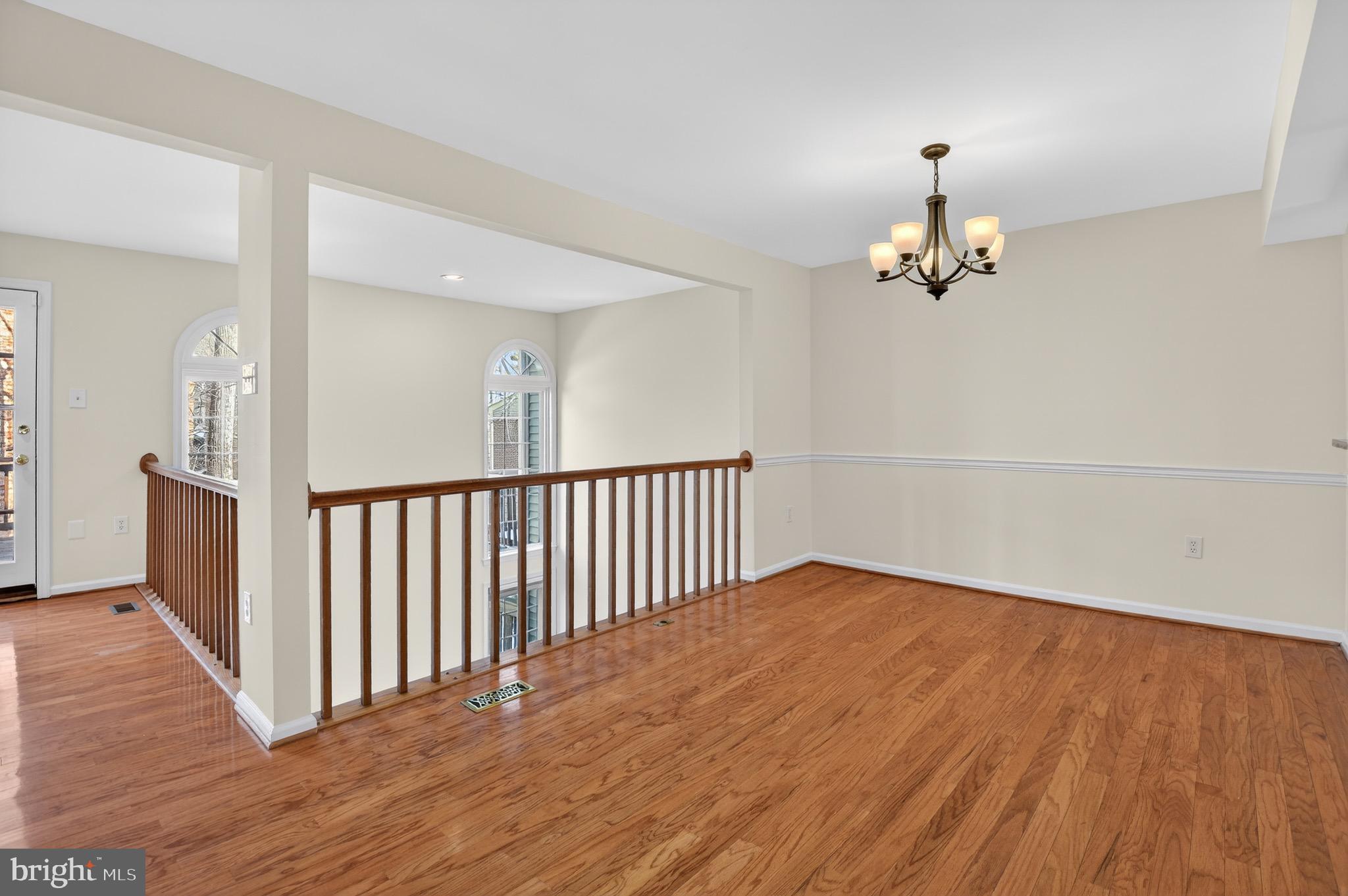 GROSVENOR PARK TOWNHOME CONDOMINIUMS - Residential