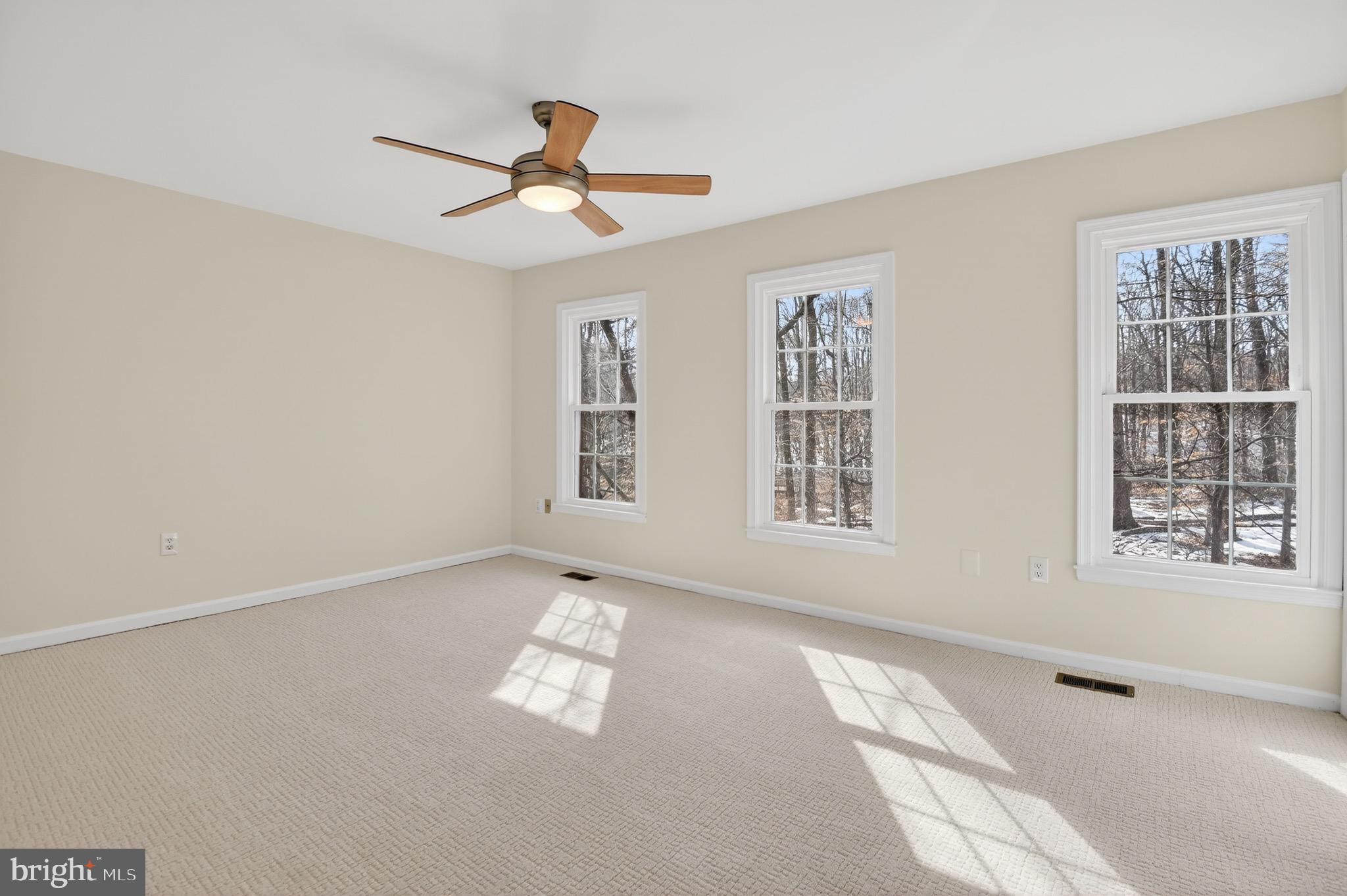 GROSVENOR PARK TOWNHOME CONDOMINIUMS - Residential