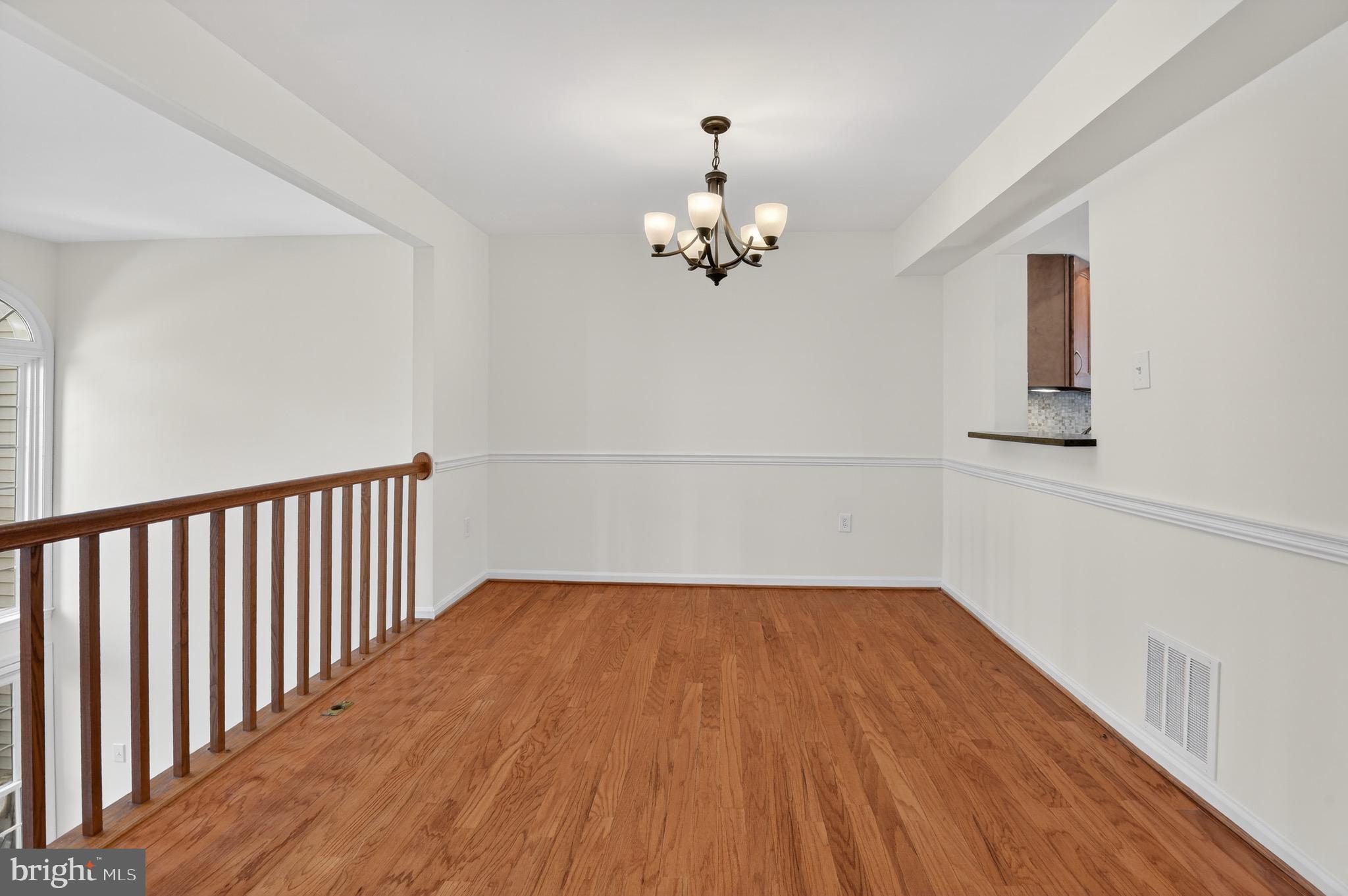 GROSVENOR PARK TOWNHOME CONDOMINIUMS - Residential