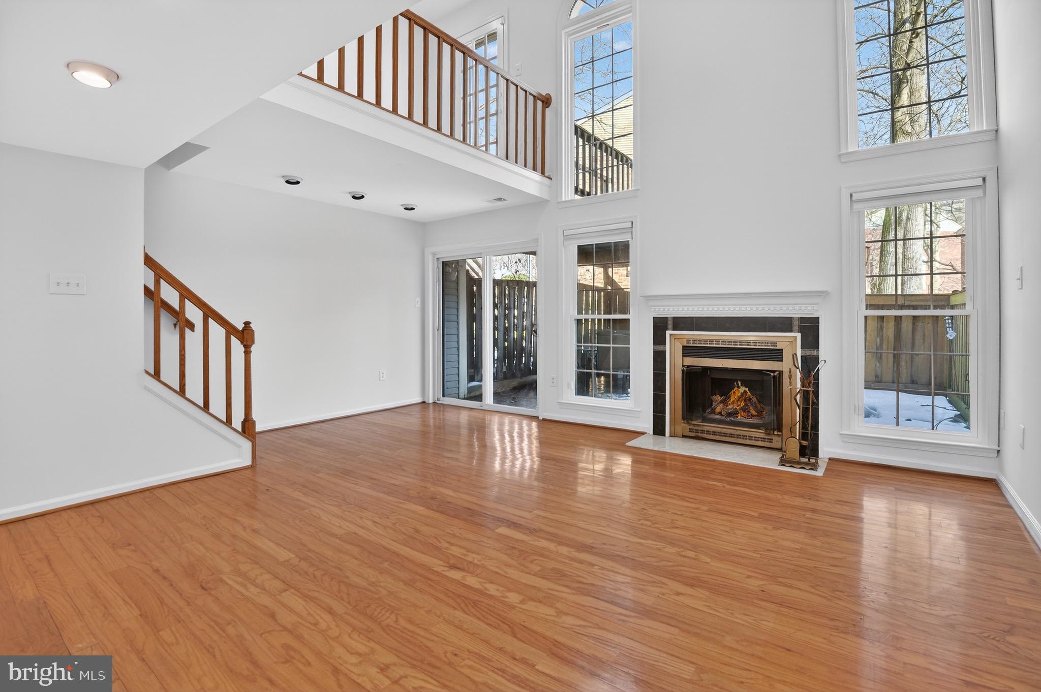 GROSVENOR PARK TOWNHOME CONDOMINIUMS - Residential