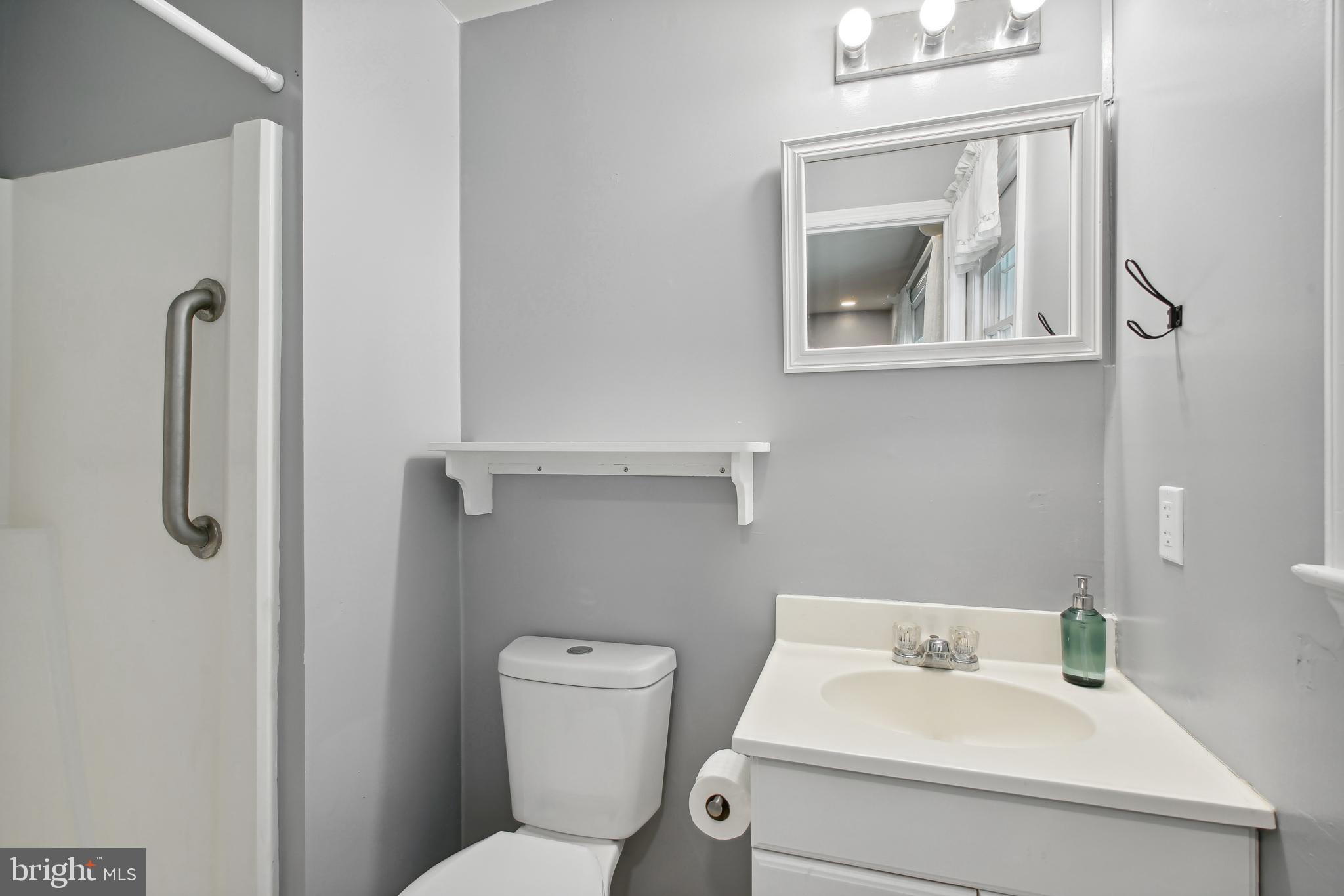 BEVERLY ESTATES - Residential