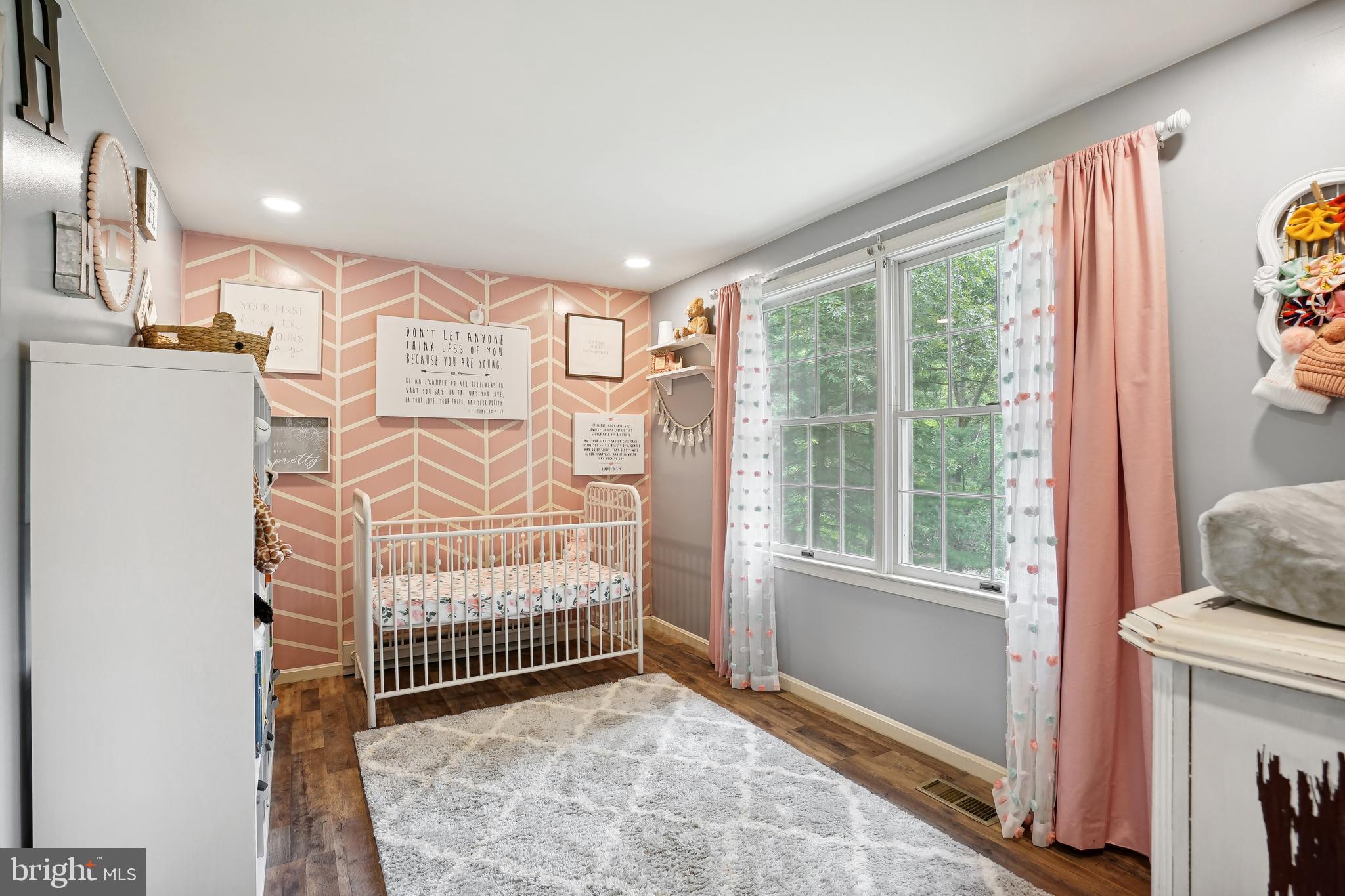 BEVERLY ESTATES - Residential