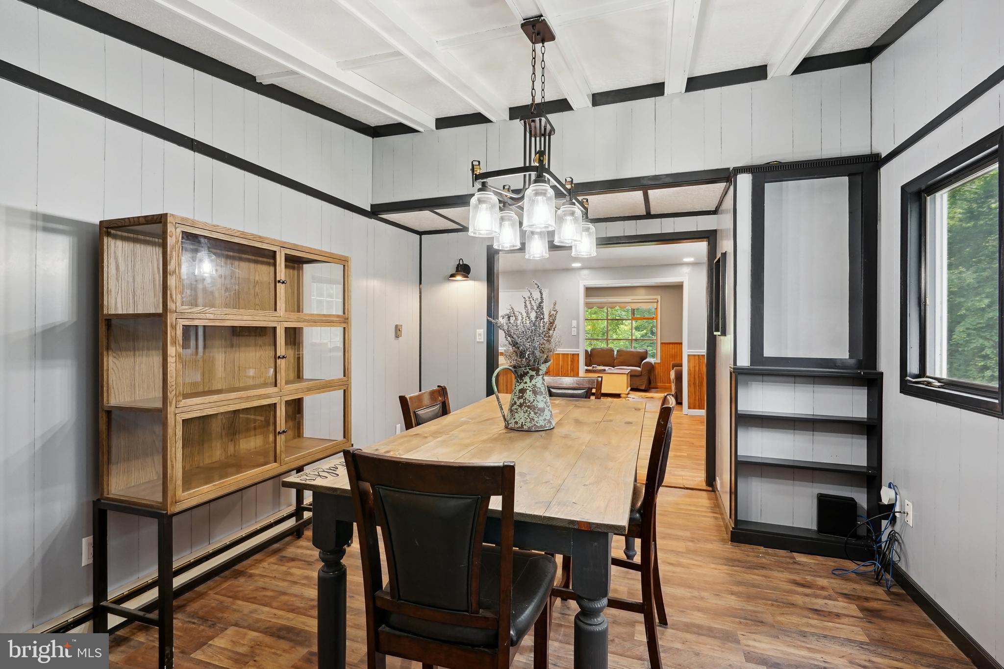 BEVERLY ESTATES - Residential