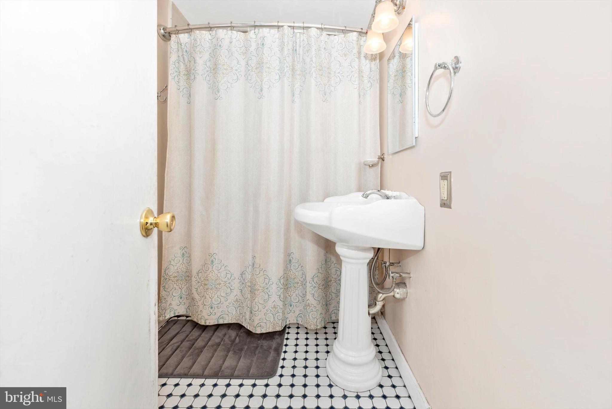 FOUNTAIN HEAD - Residential