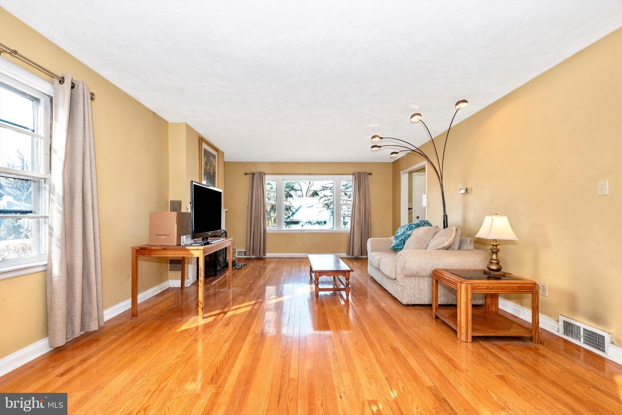 FOUNTAIN HEAD - Residential