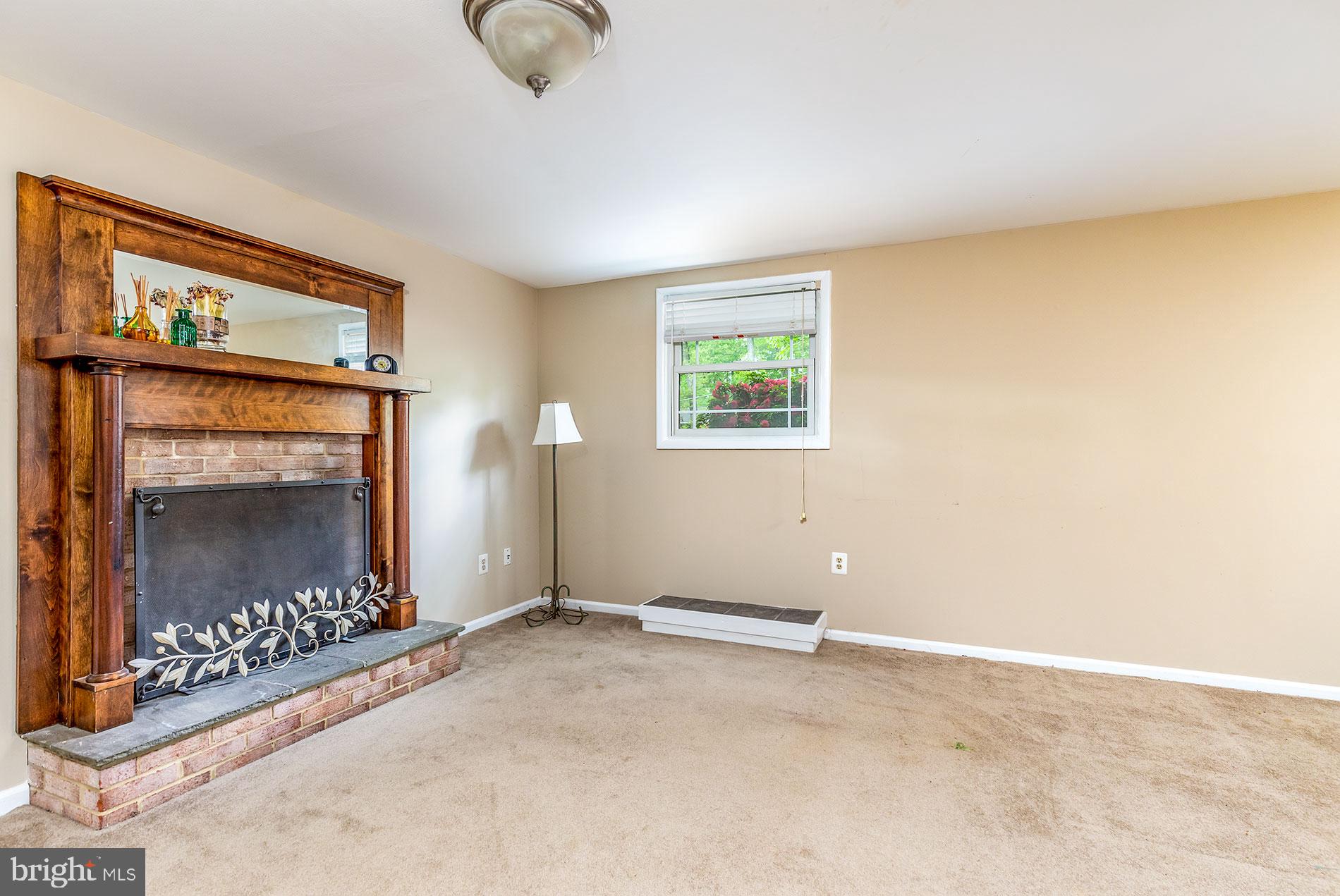 WILLOW WOODS - Residential