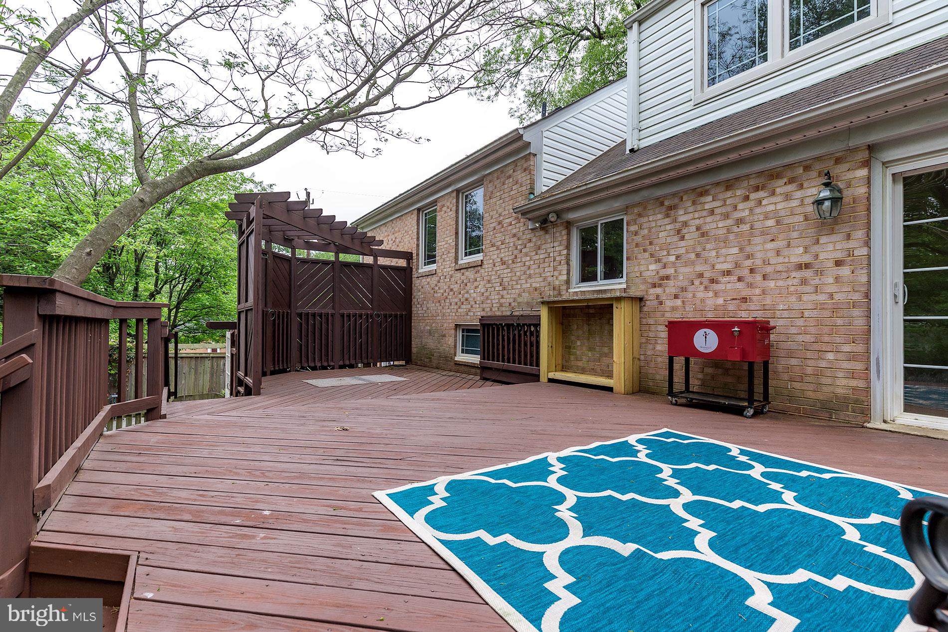 WILLOW WOODS - Residential