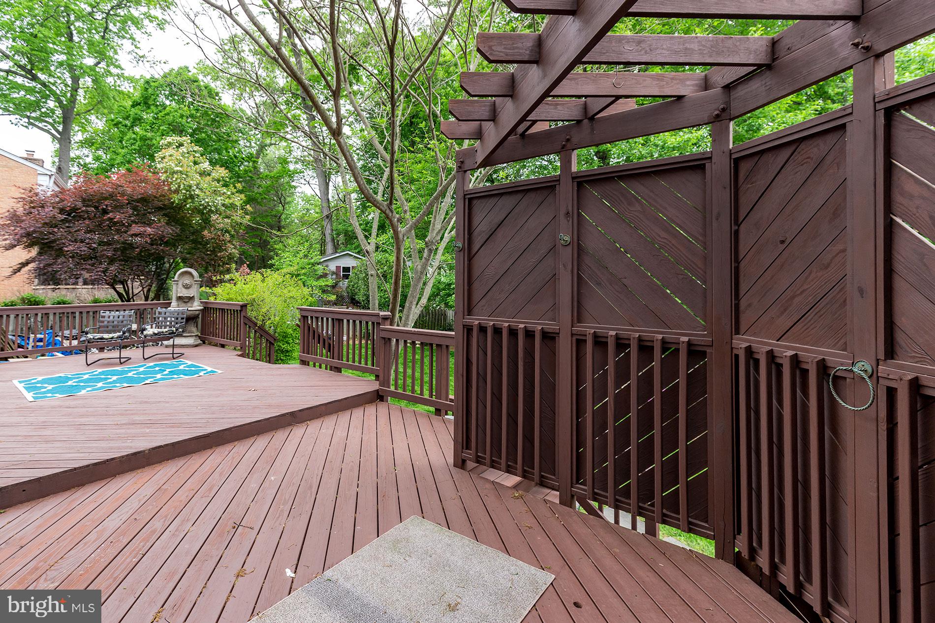 WILLOW WOODS - Residential