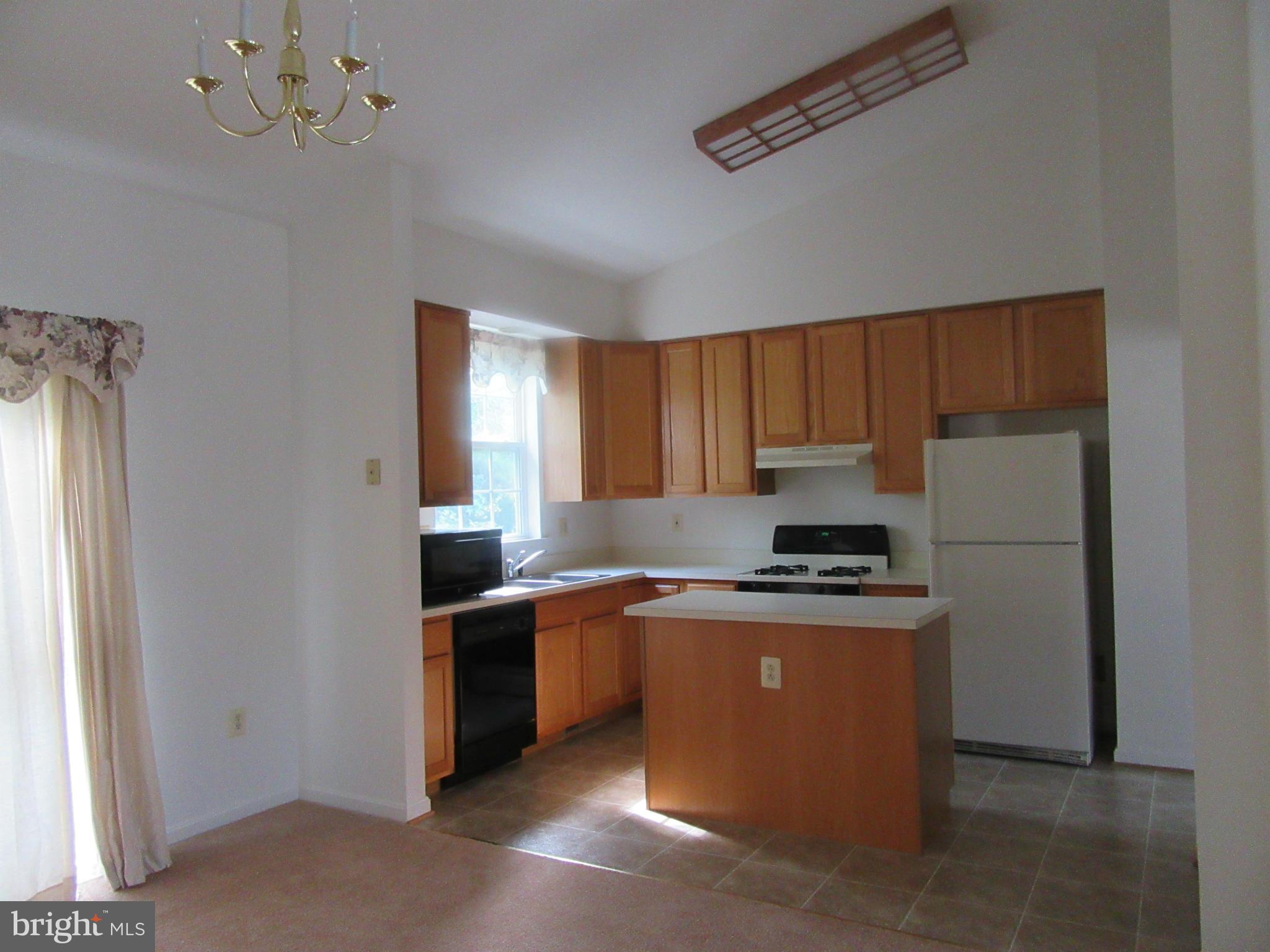 WESTBURY PUB - Residential Lease