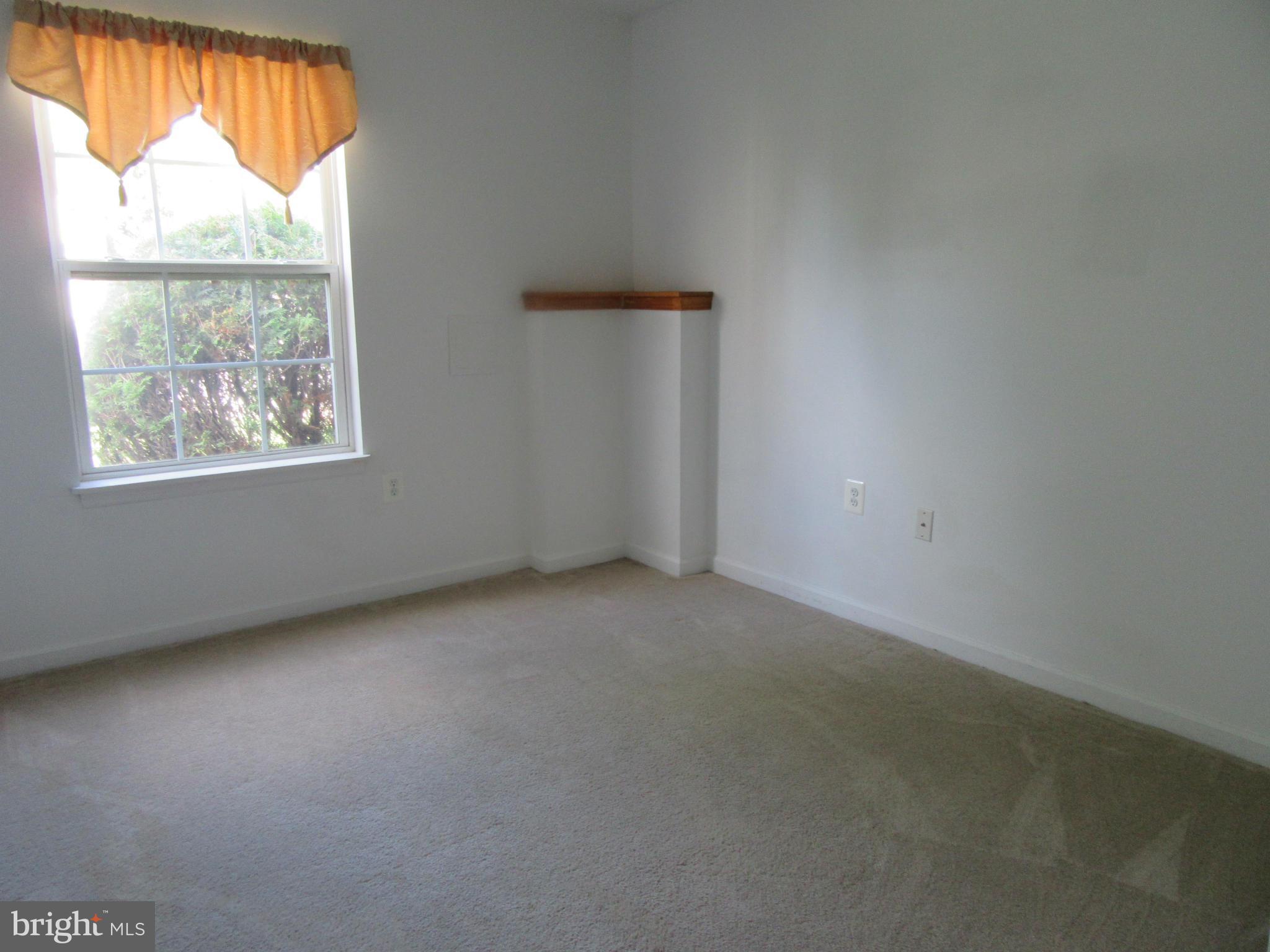 WESTBURY PUB - Residential Lease