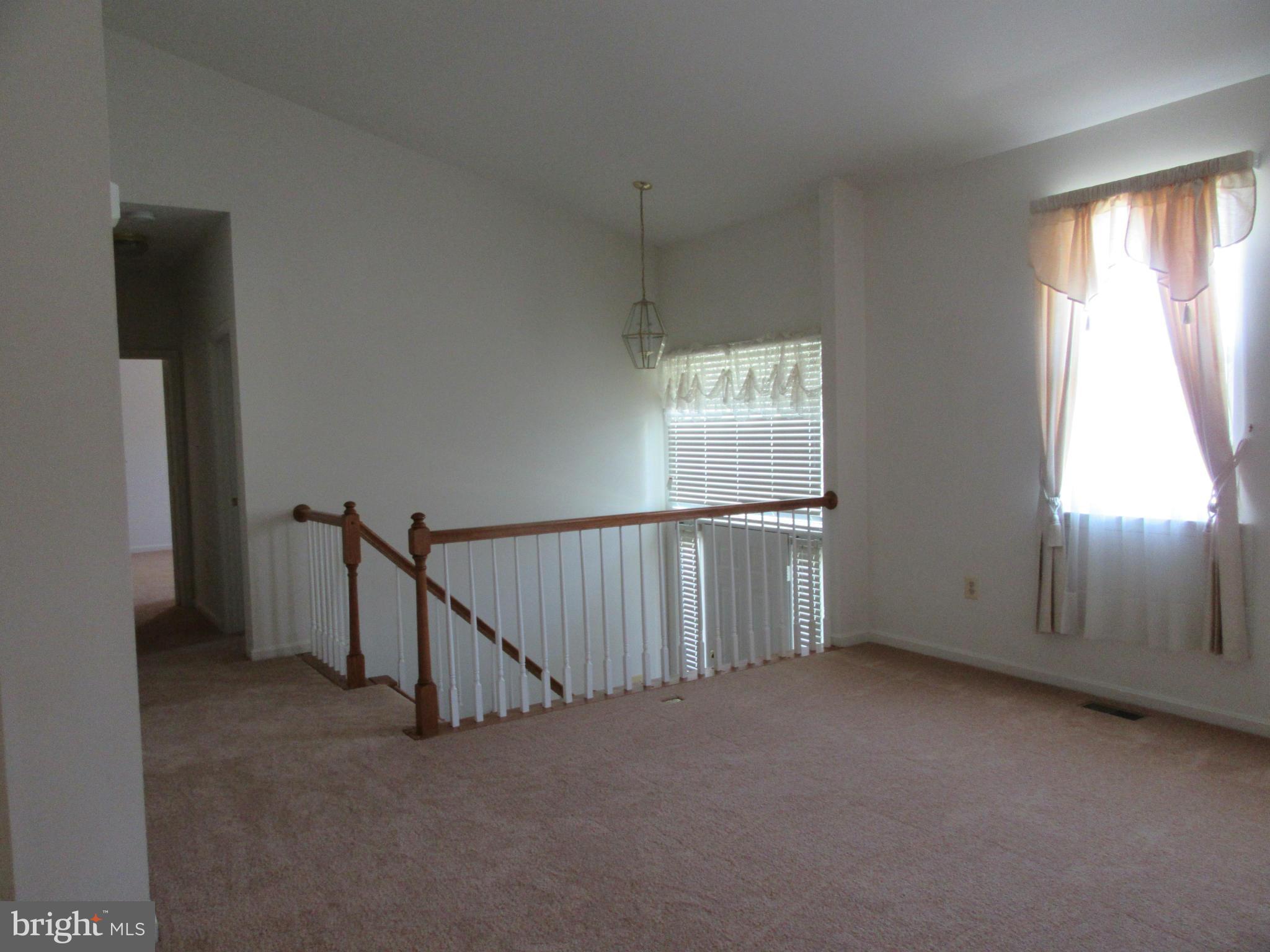 WESTBURY PUB - Residential Lease