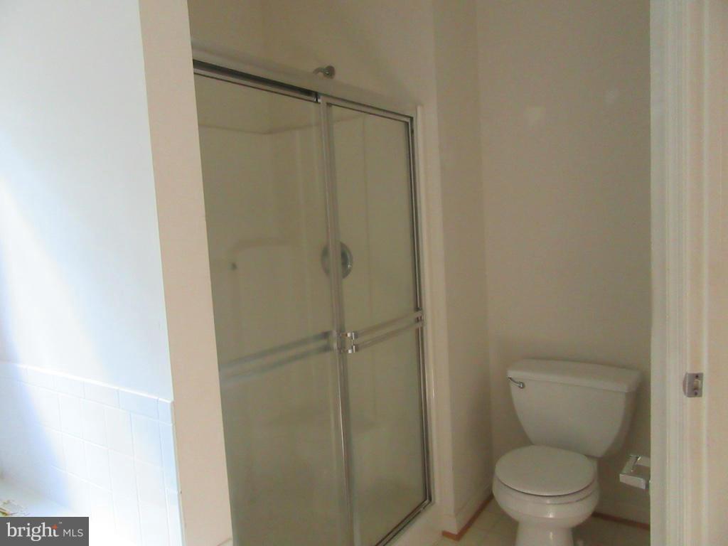 WESTBURY PUB - Residential Lease