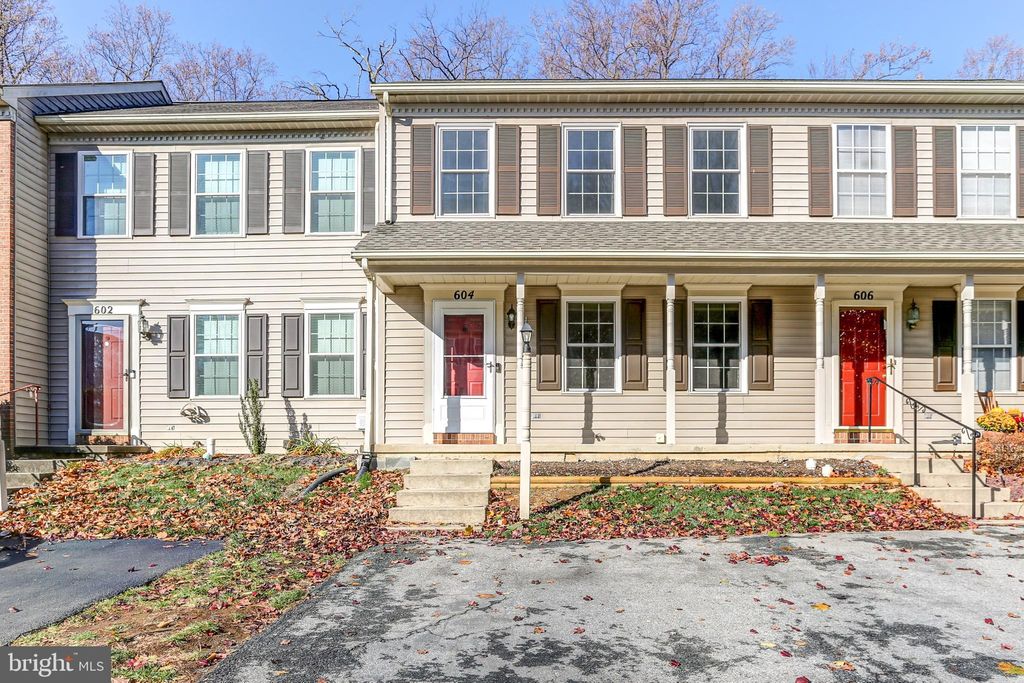 Photo of 604 Rockwood Drive, ELIZABETHTOWN, PA 17022 (MLS # PALA2059974)
