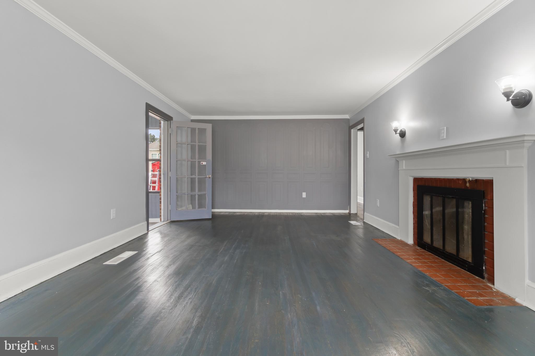 910 S FAIRVIEW STREET