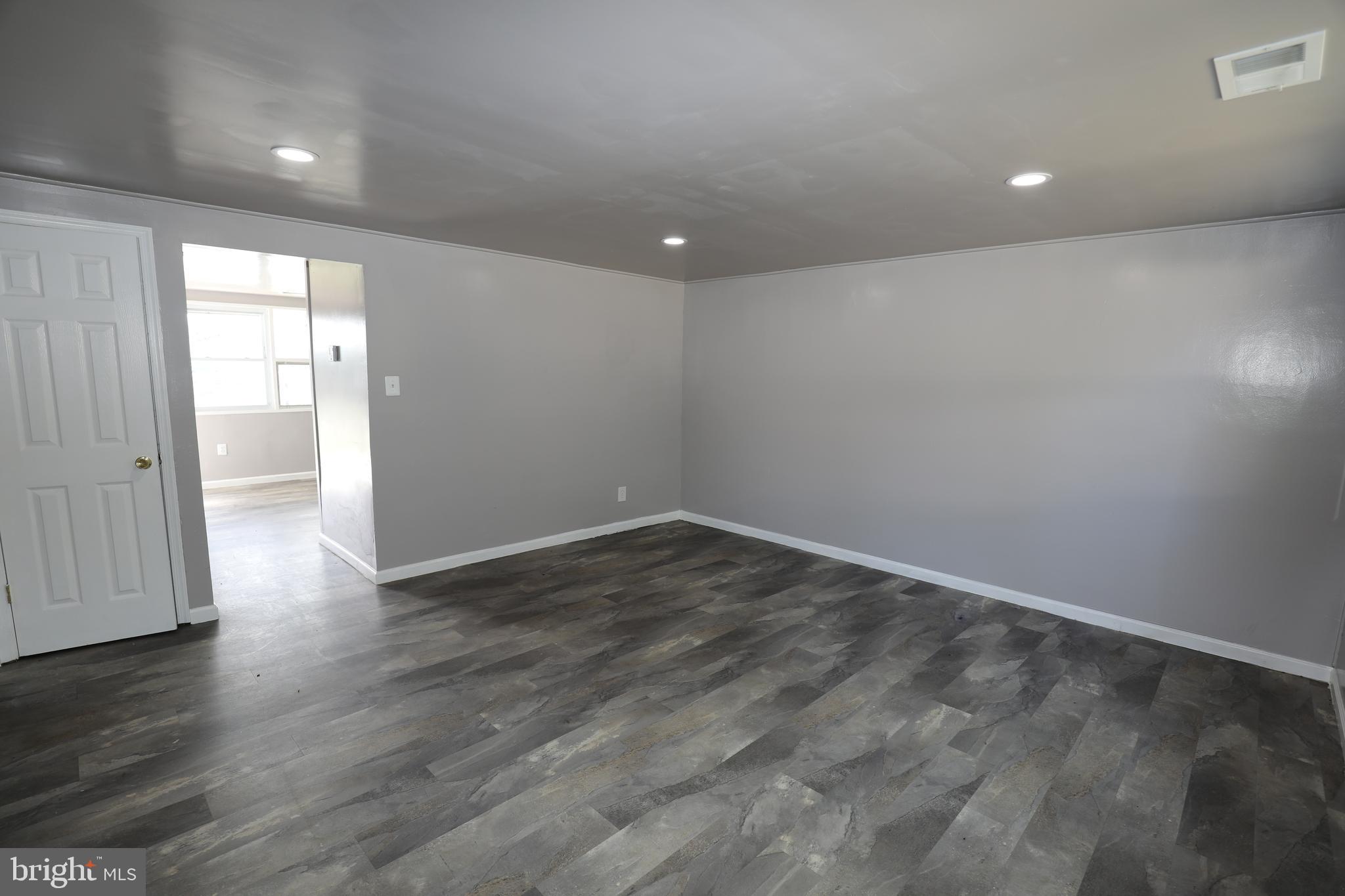 RIVERVIEW - Residential