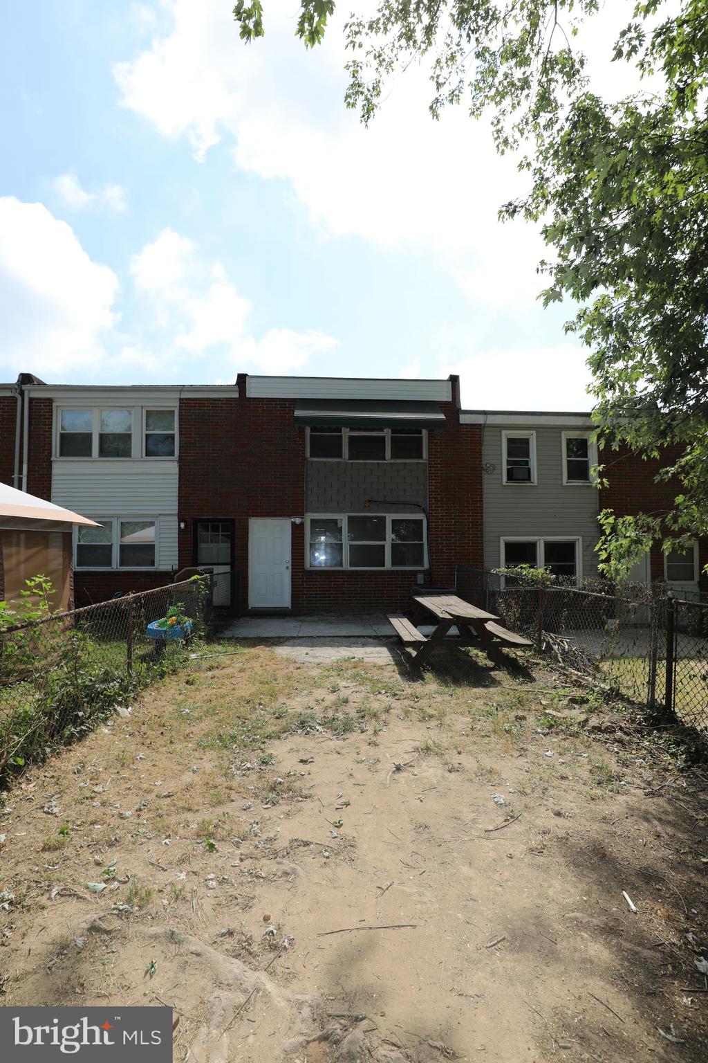 RIVERVIEW - Residential