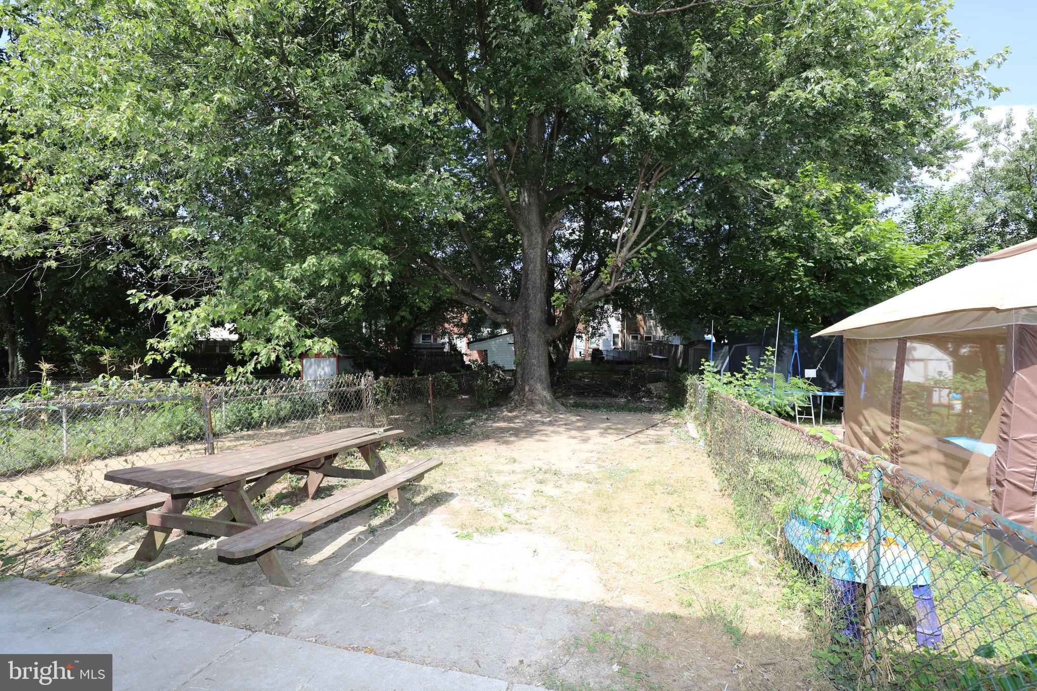 RIVERVIEW - Residential