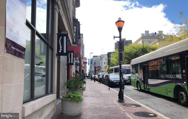 MOUNT VERNON PLACE HISTORIC DISTRICT - Residential Lease