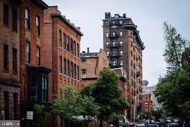 MOUNT VERNON PLACE HISTORIC DISTRICT - Residential Lease